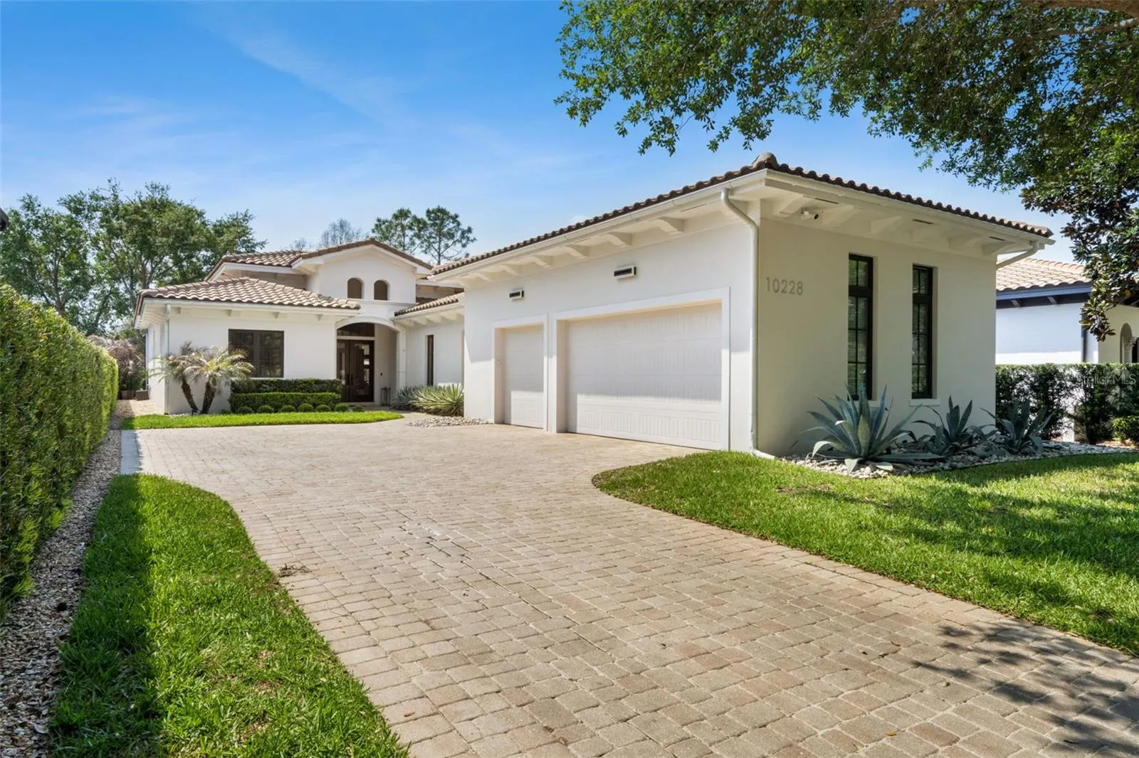 10228 KENSINGTON SHORE DR