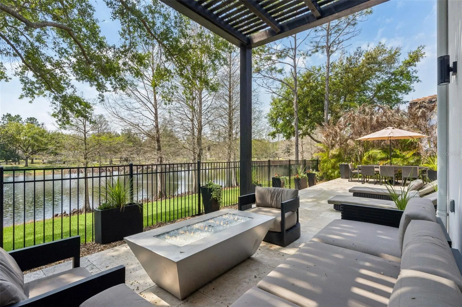 10228 KENSINGTON SHORE DR