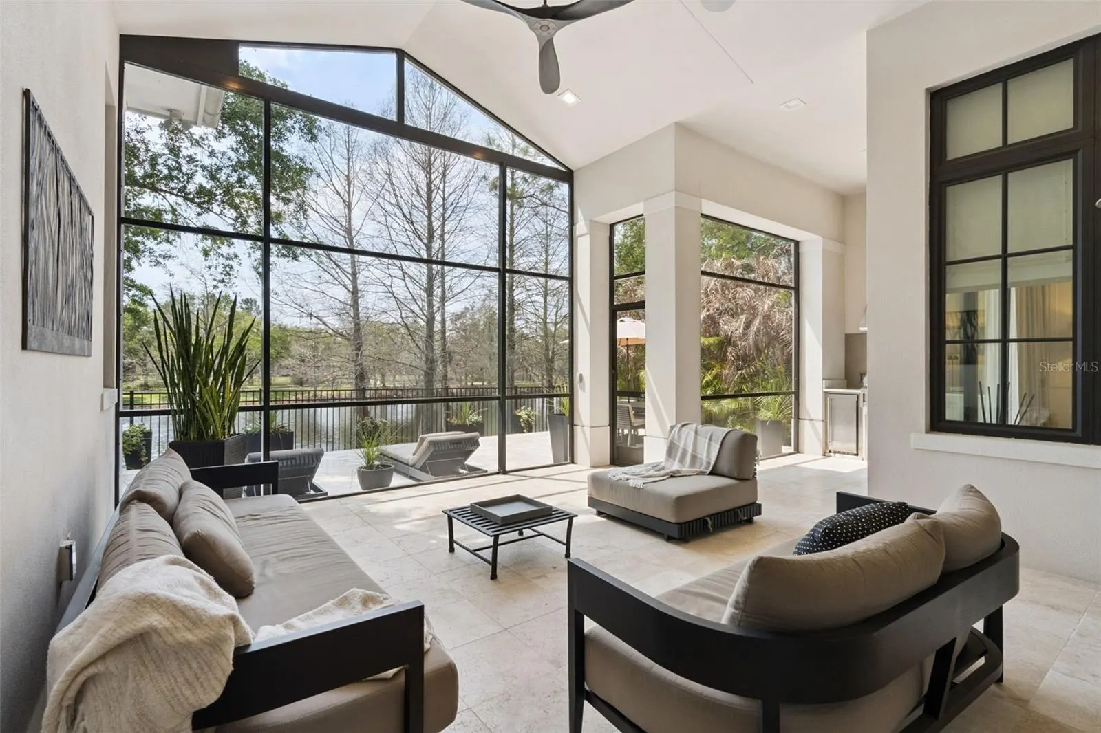 10228 KENSINGTON SHORE DR