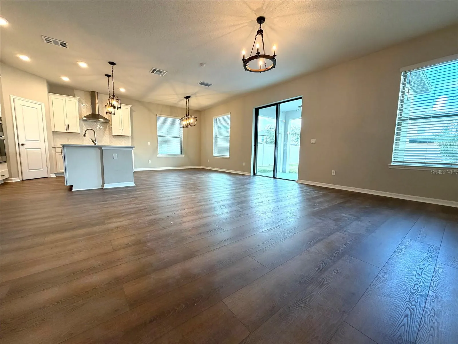 9872 AUREA MOSS LN