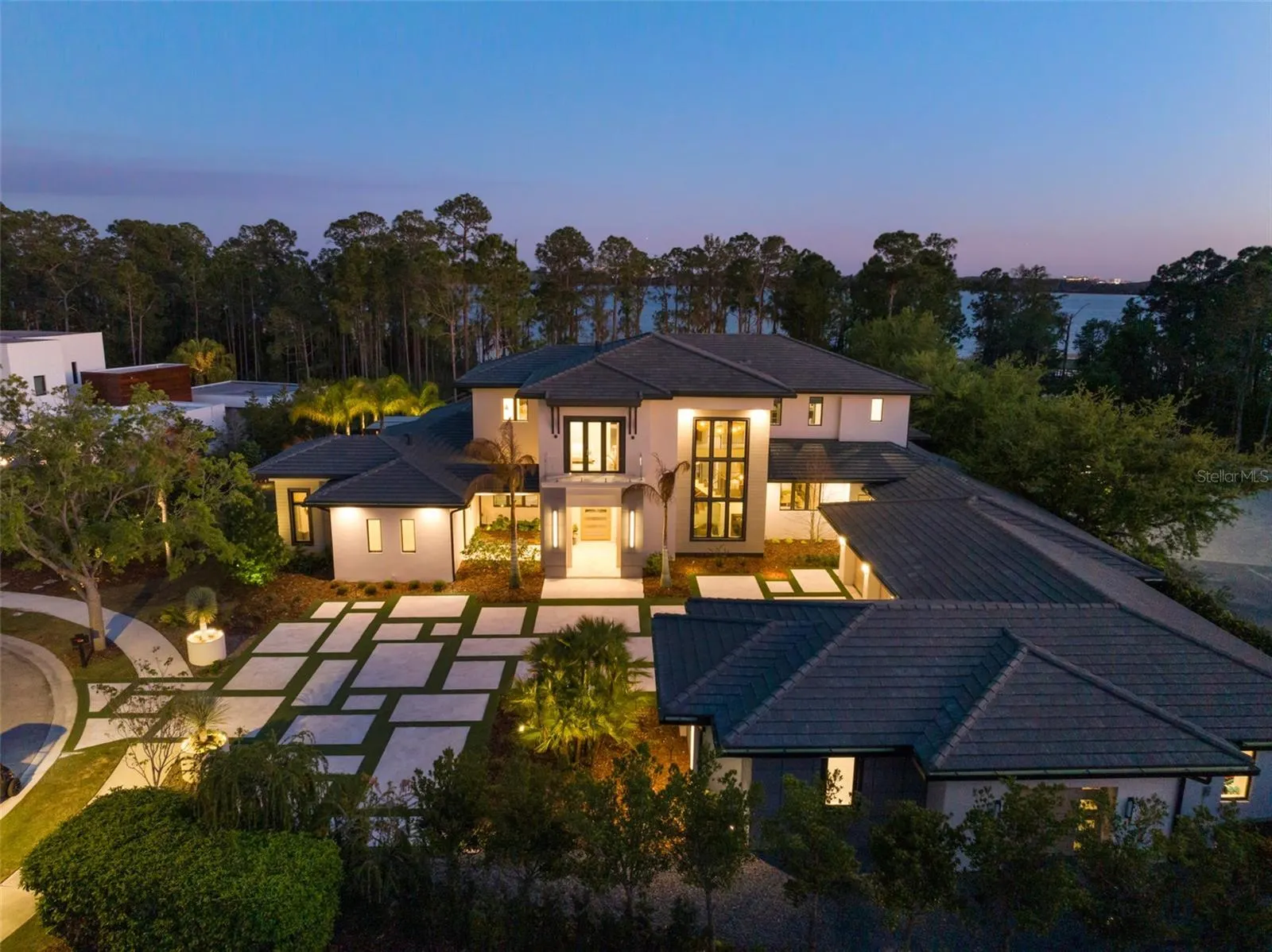 8506 LAKE NONA SHORE DR