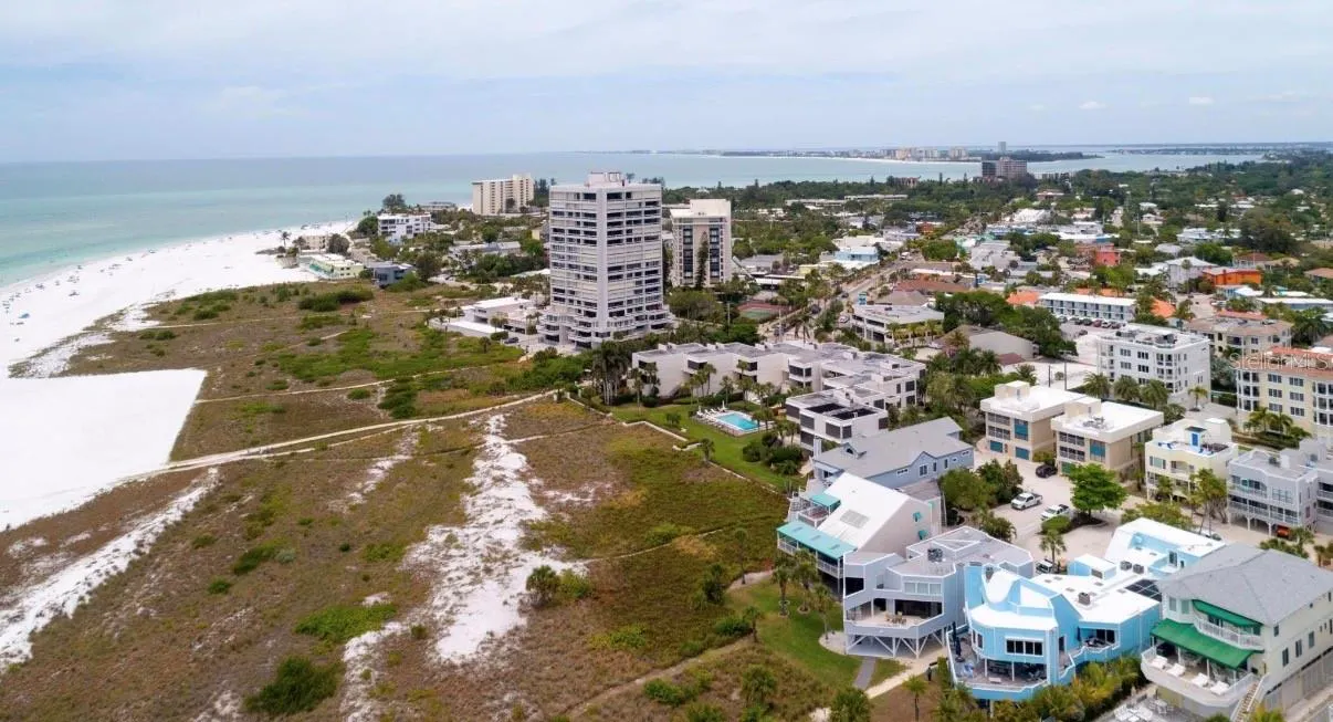 749 SIESTA DR