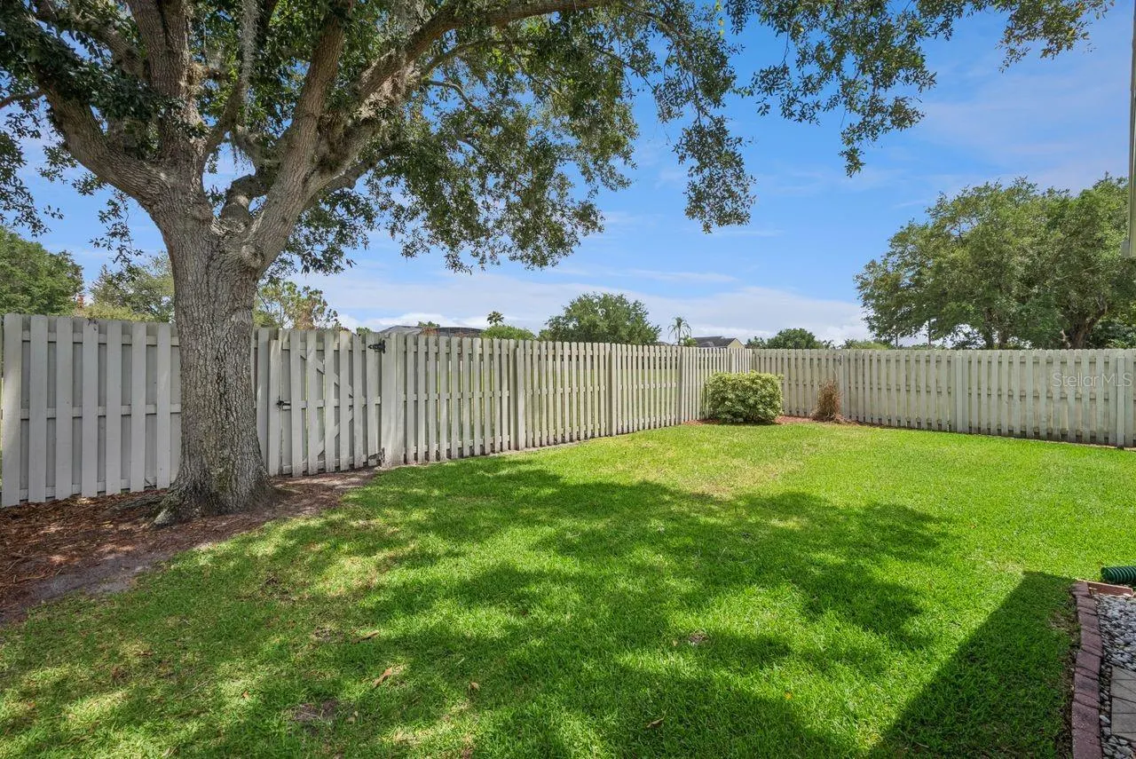 5345 LOS PALMA VISTA DR