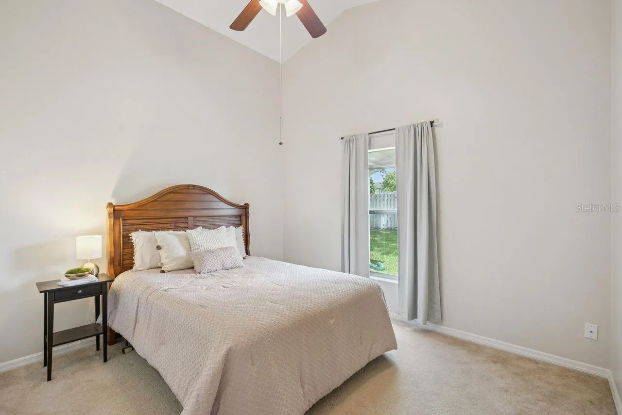 5345 LOS PALMA VISTA DR