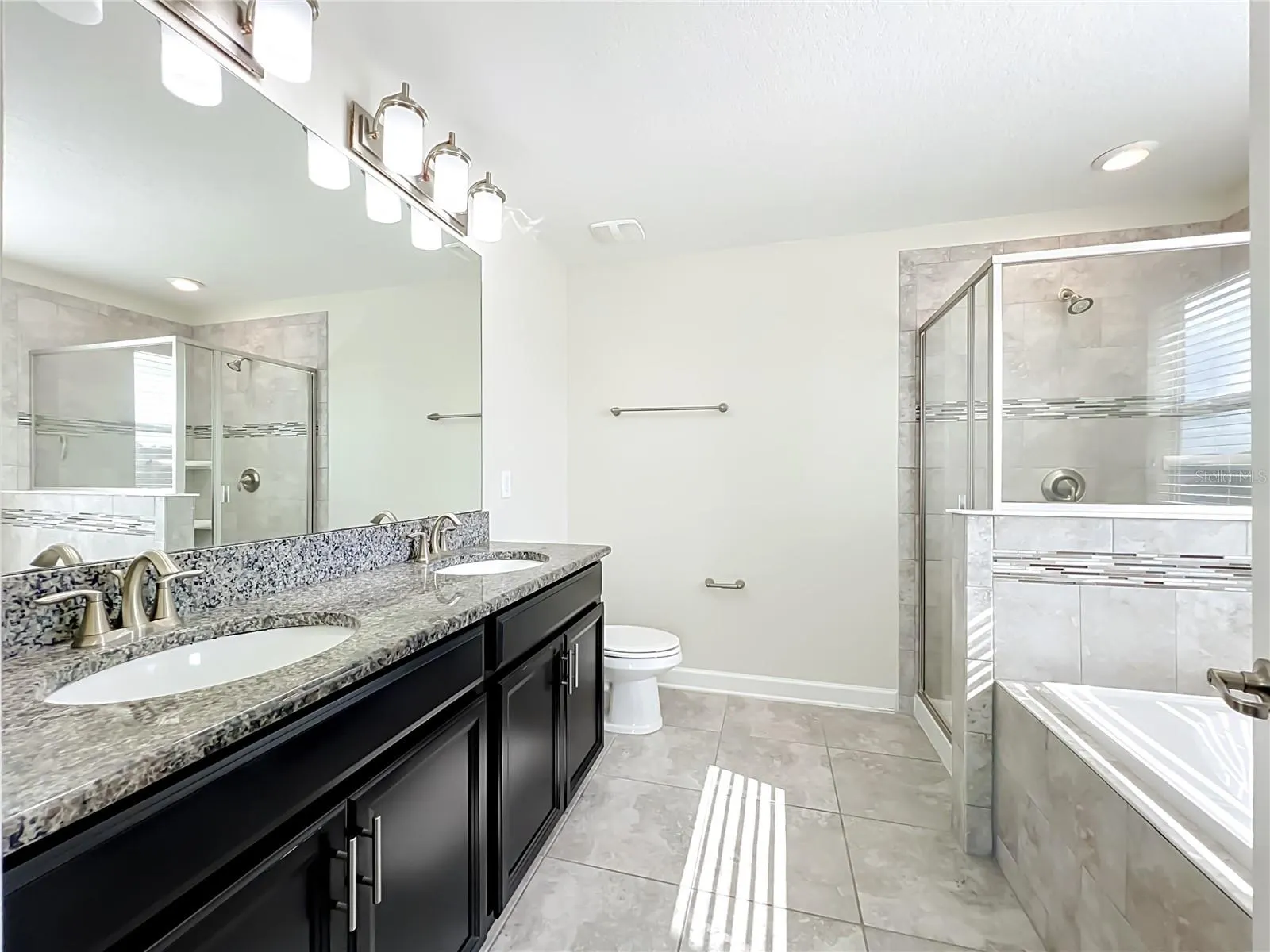 11143 SYCAMORE WOODS DR