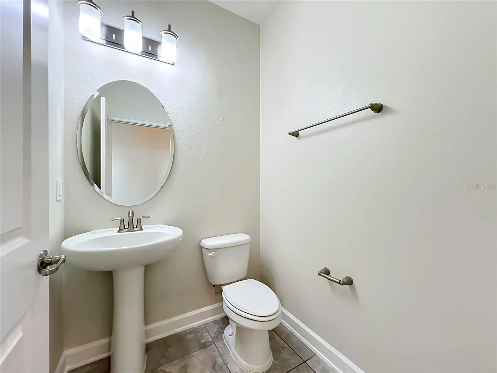 11143 SYCAMORE WOODS DR