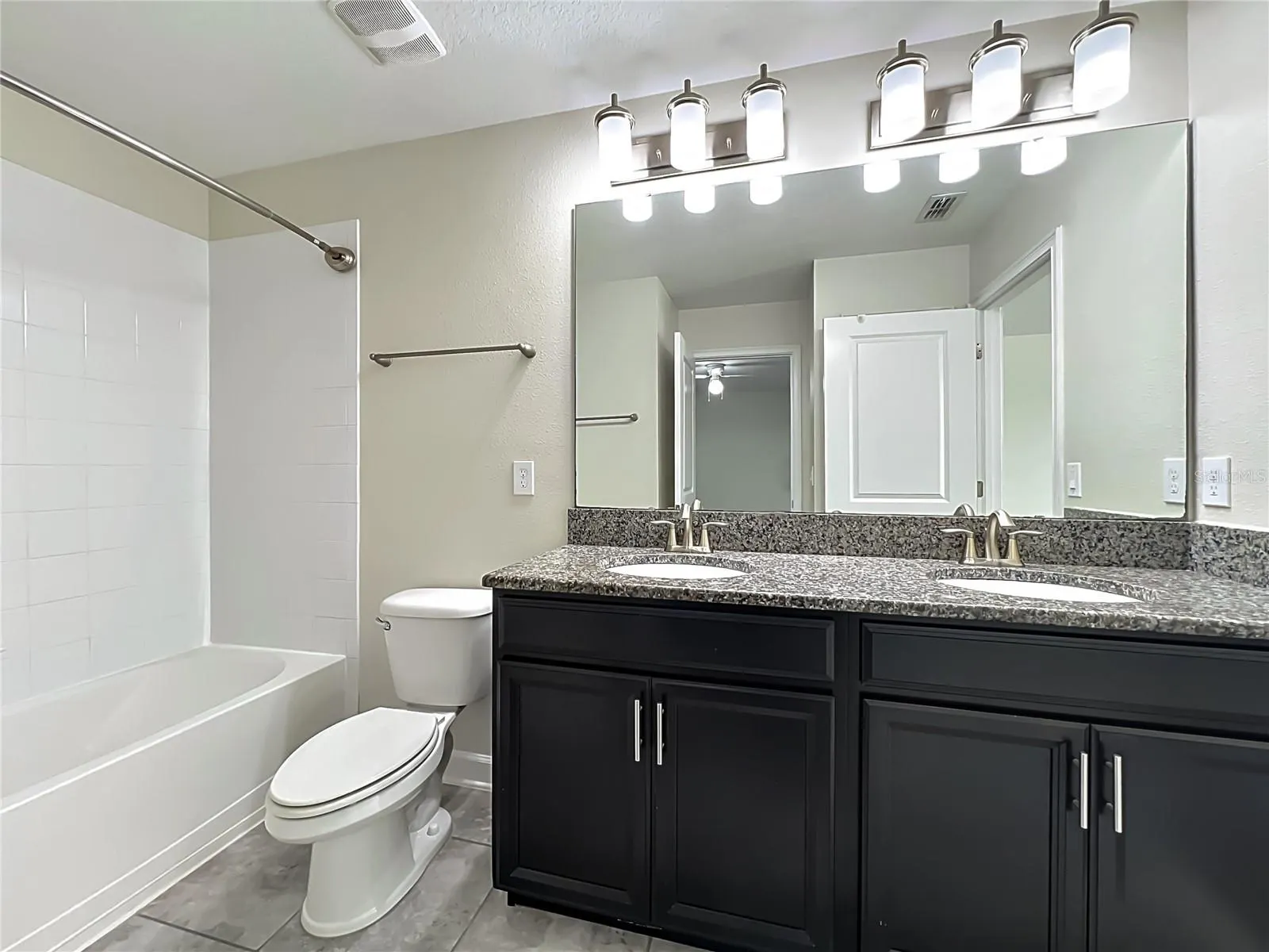 11143 SYCAMORE WOODS DR