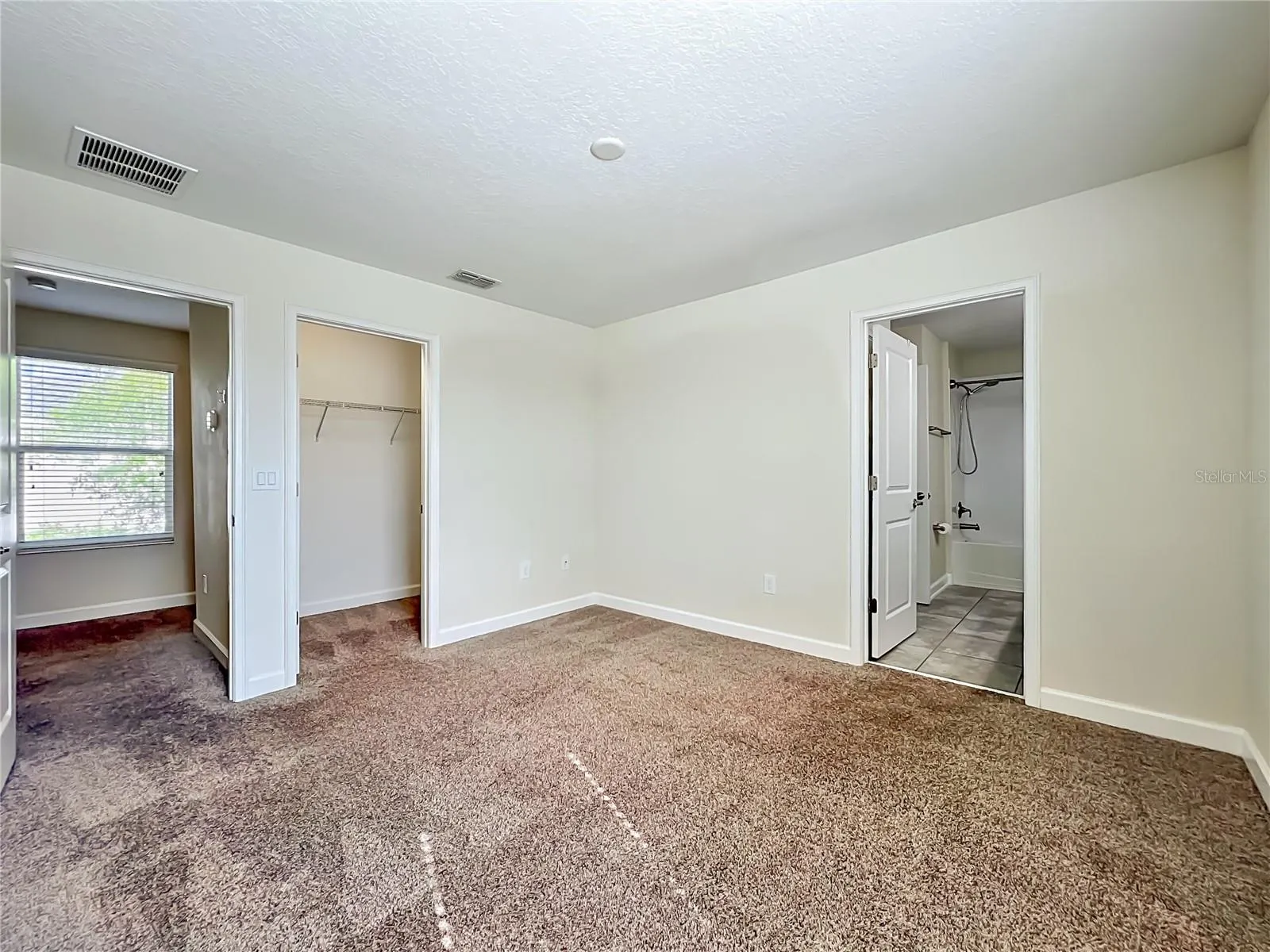11143 SYCAMORE WOODS DR