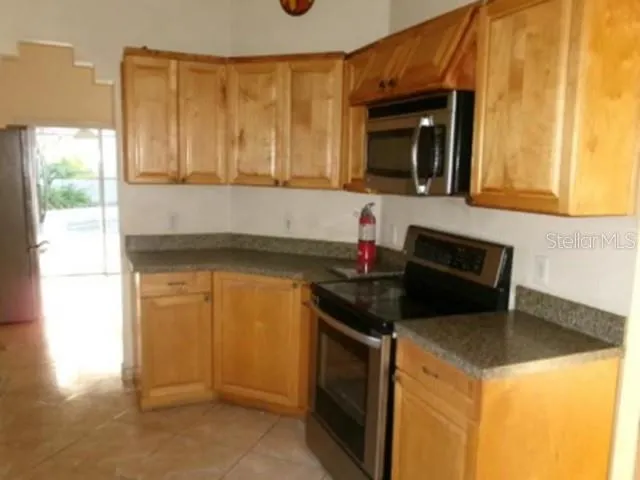 3298 AMACA CIR