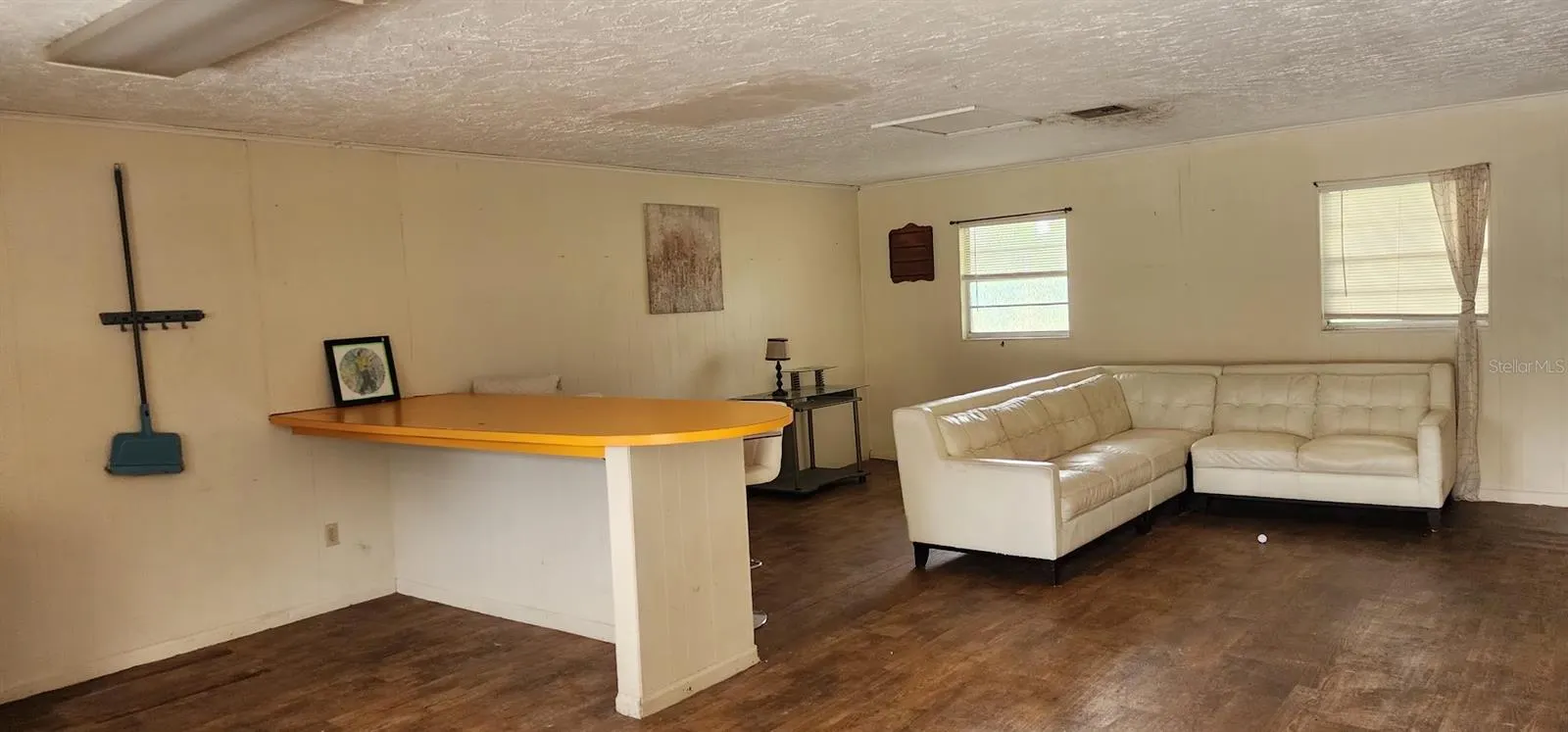 1821 LOS PINOS RD