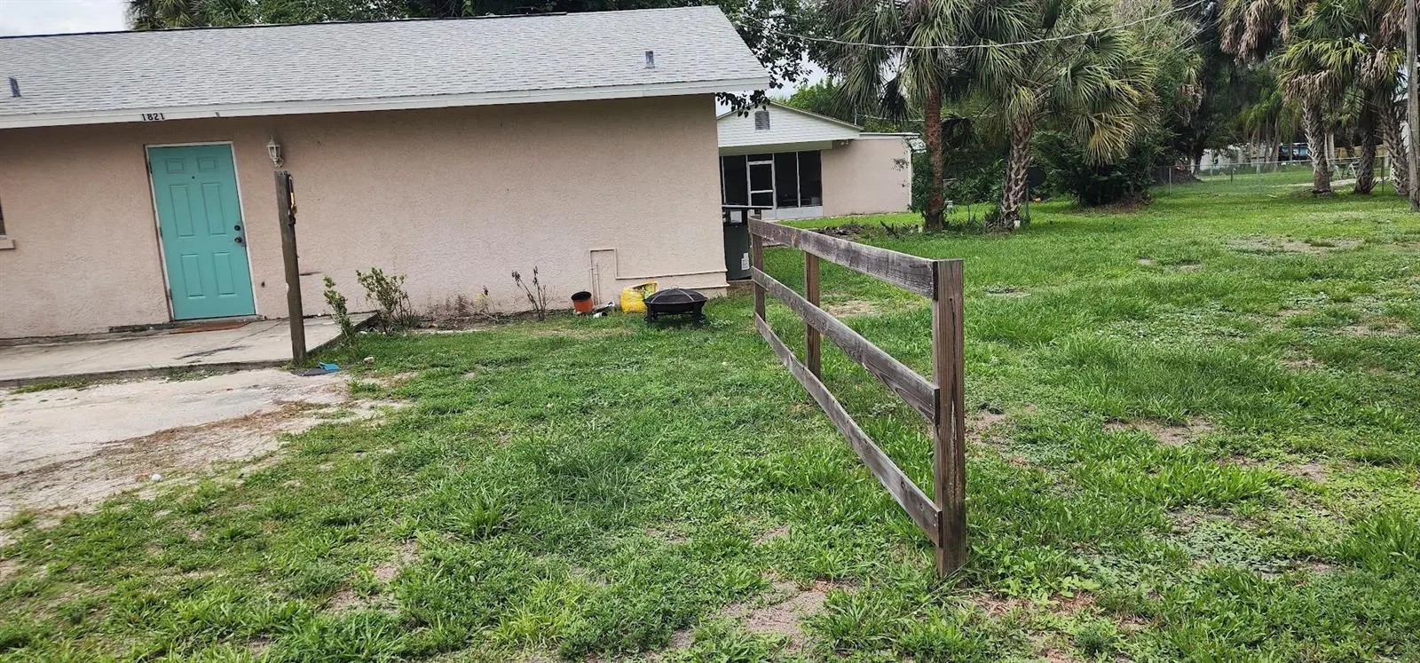 1821 LOS PINOS RD