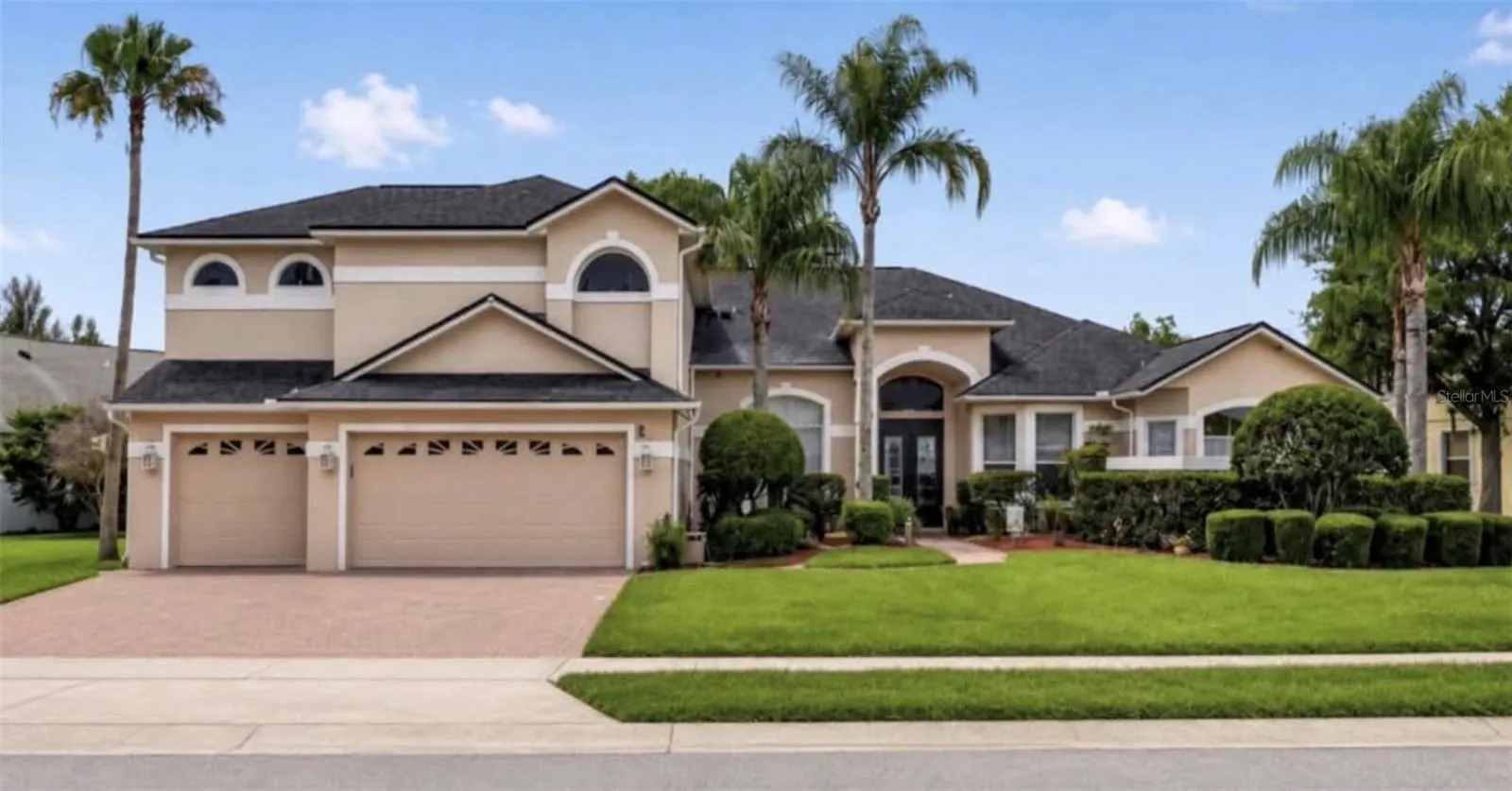 4552 LAKE CALABAY DR
