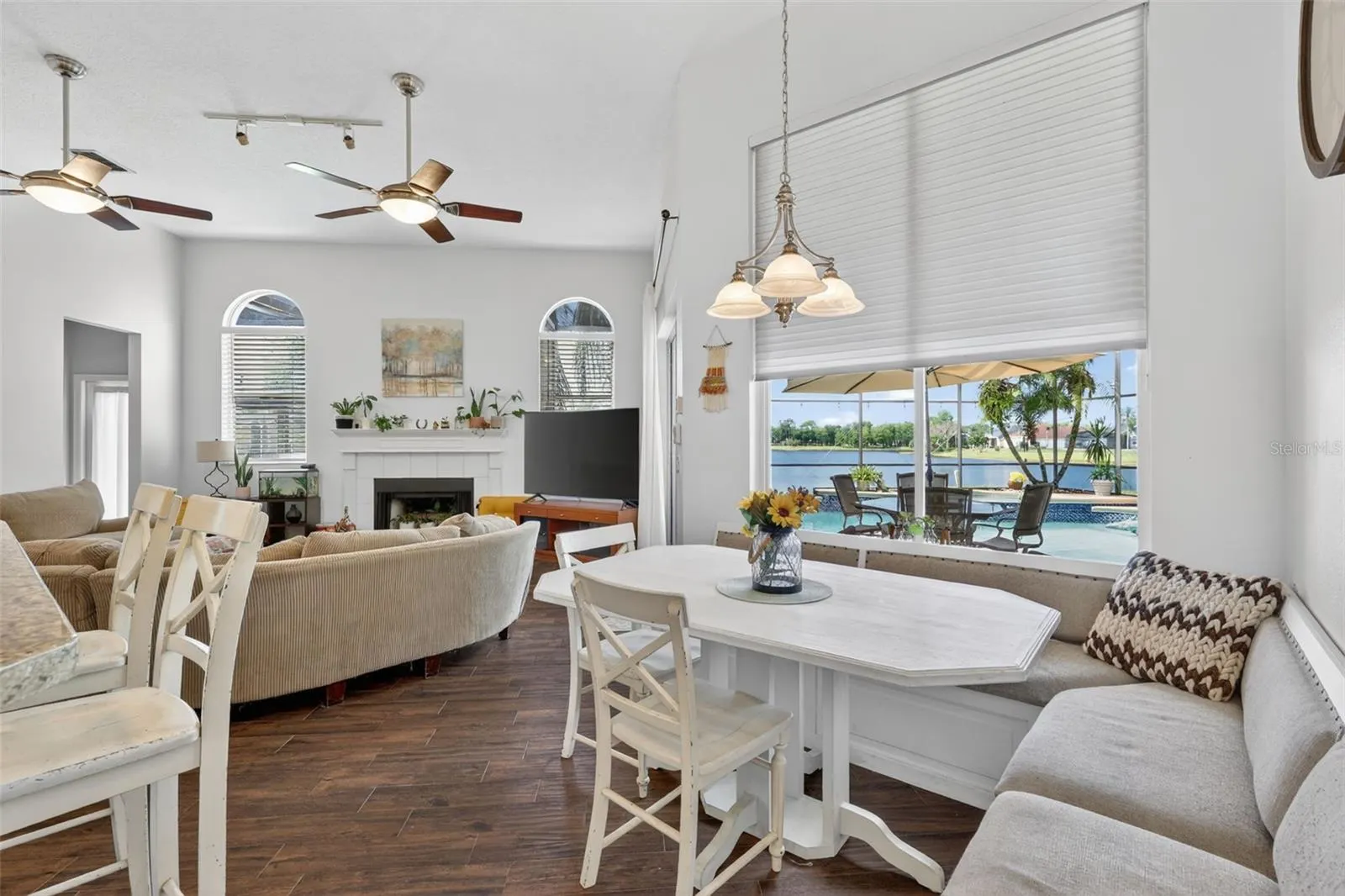 4552 LAKE CALABAY DR