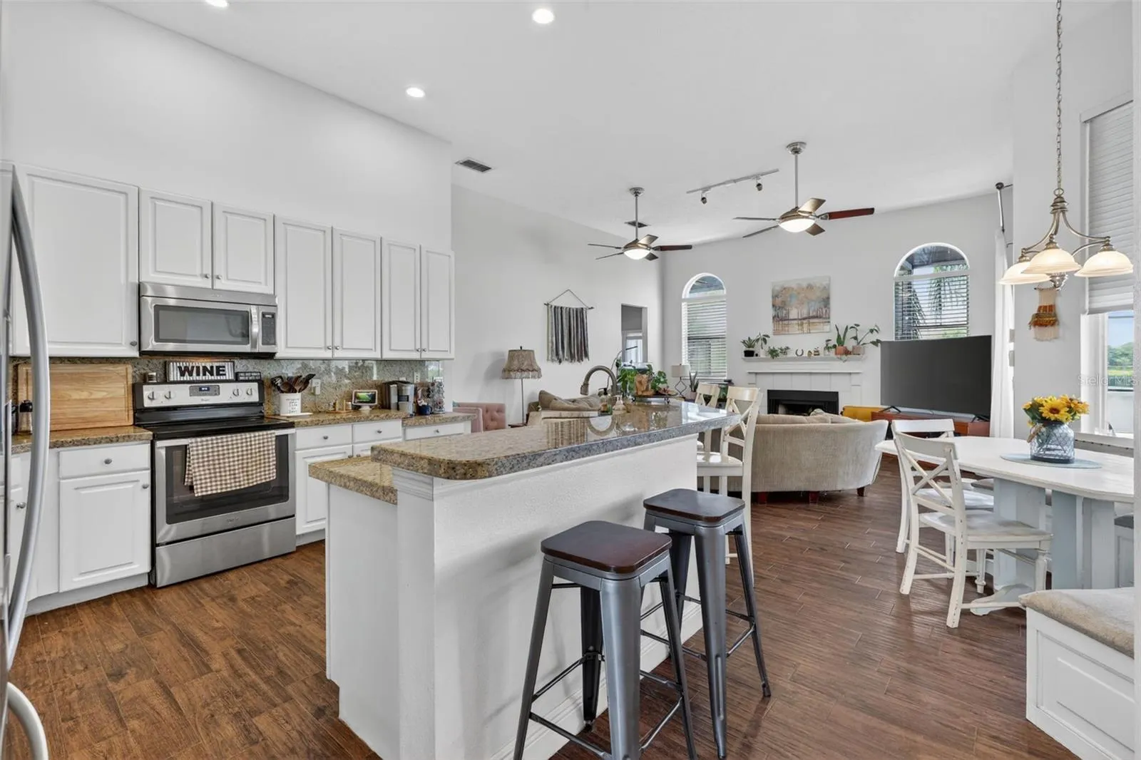 4552 LAKE CALABAY DR