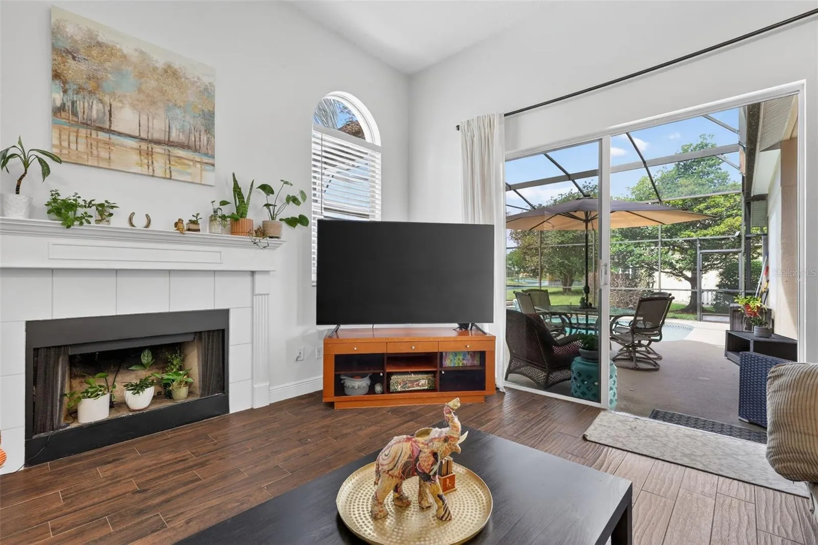4552 LAKE CALABAY DR