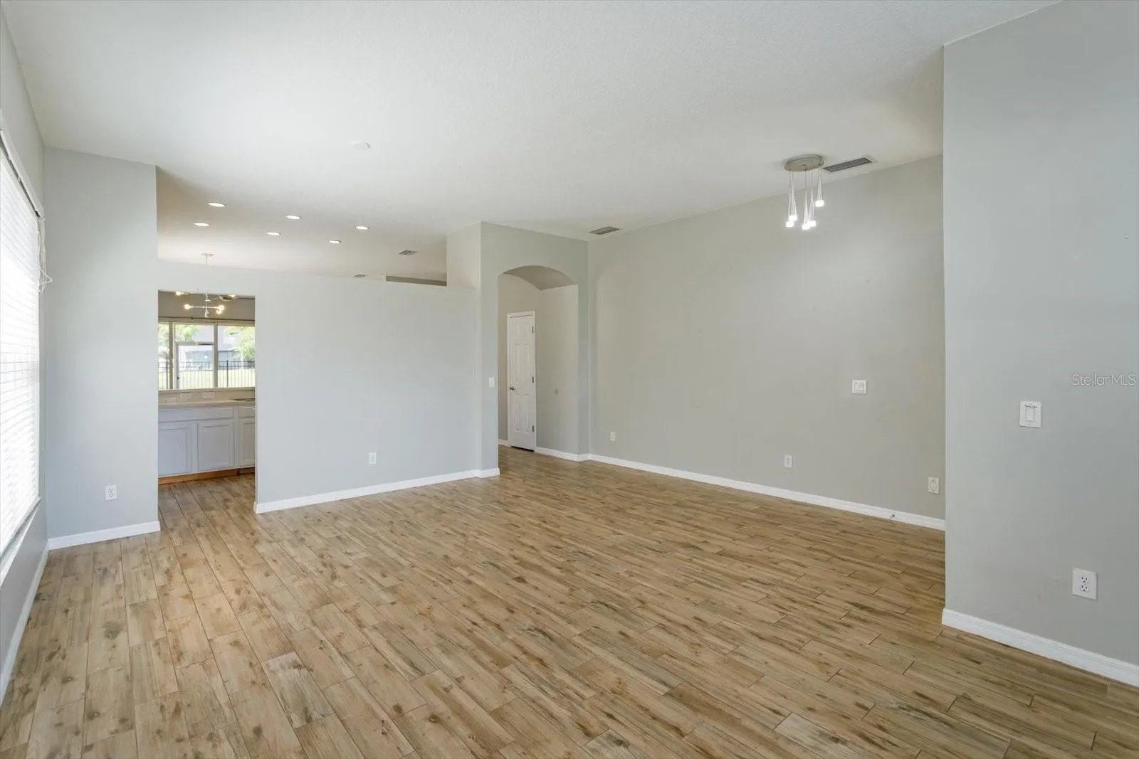 13236 LUXBURY LOOP