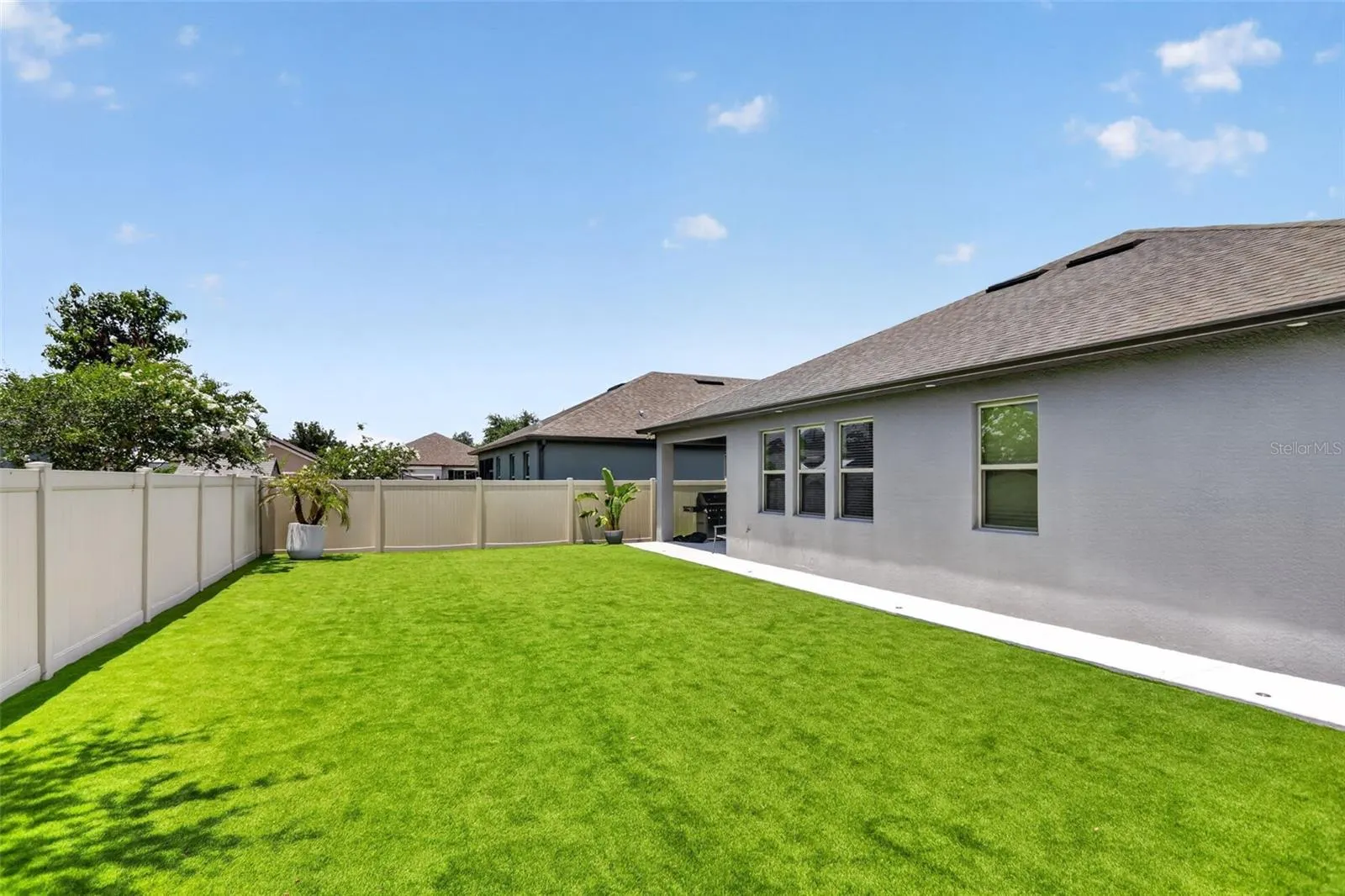 5352 COSTA DEL SOL DR