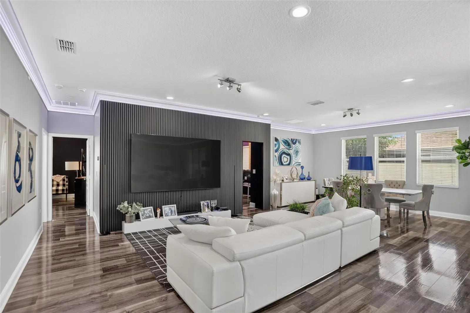 5352 COSTA DEL SOL DR