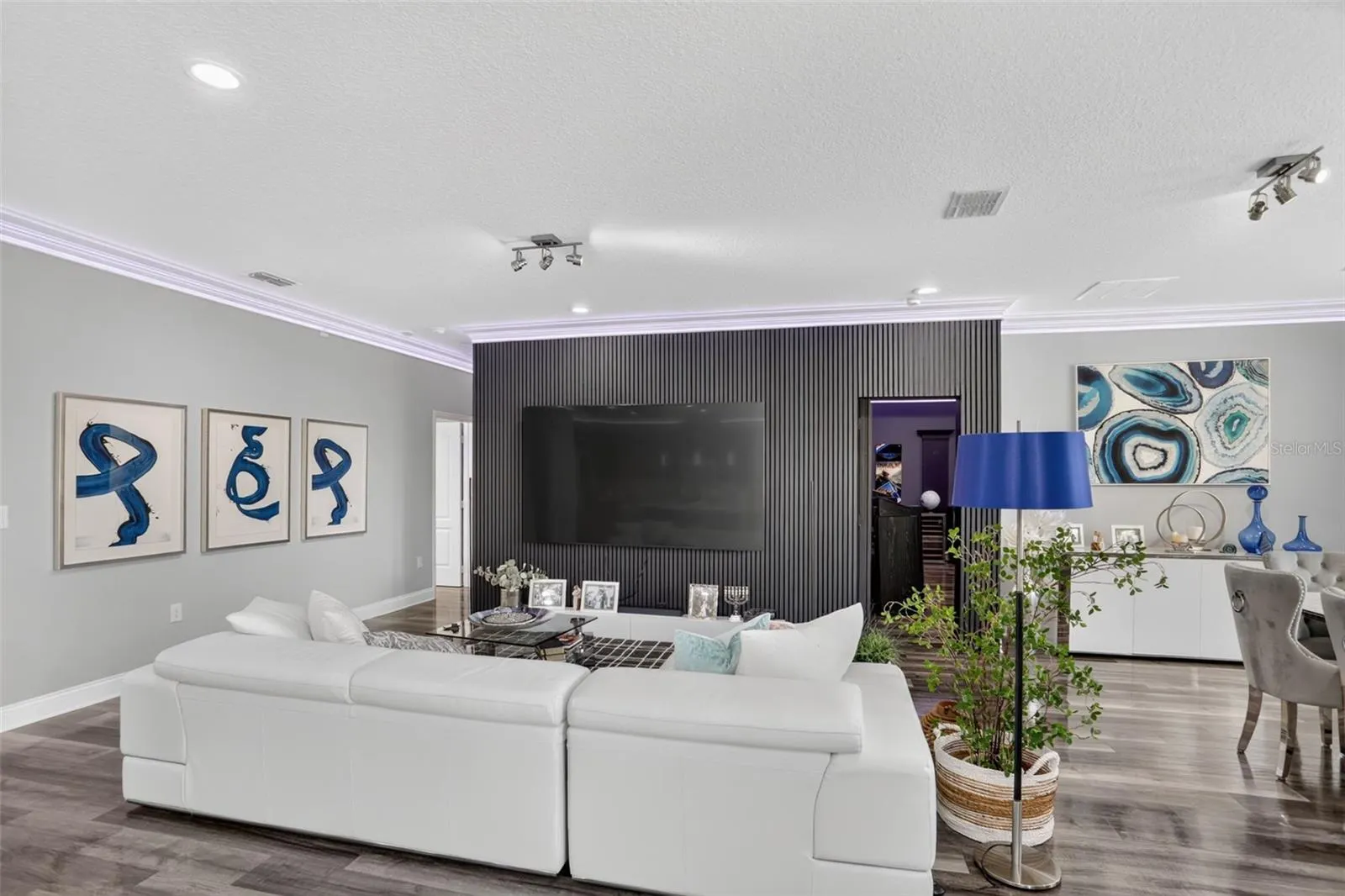 5352 COSTA DEL SOL DR