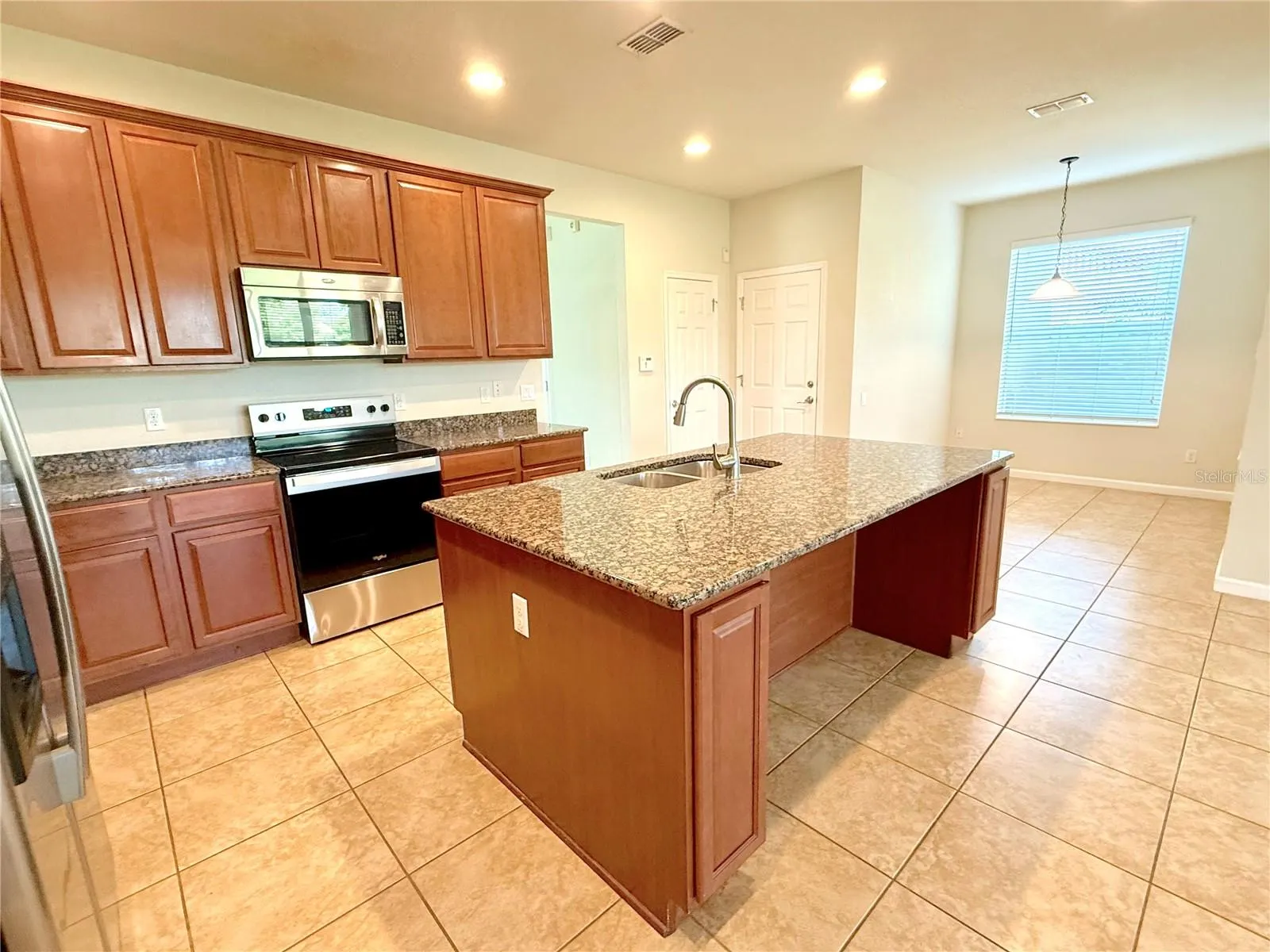 11848 ZELKOVA LN