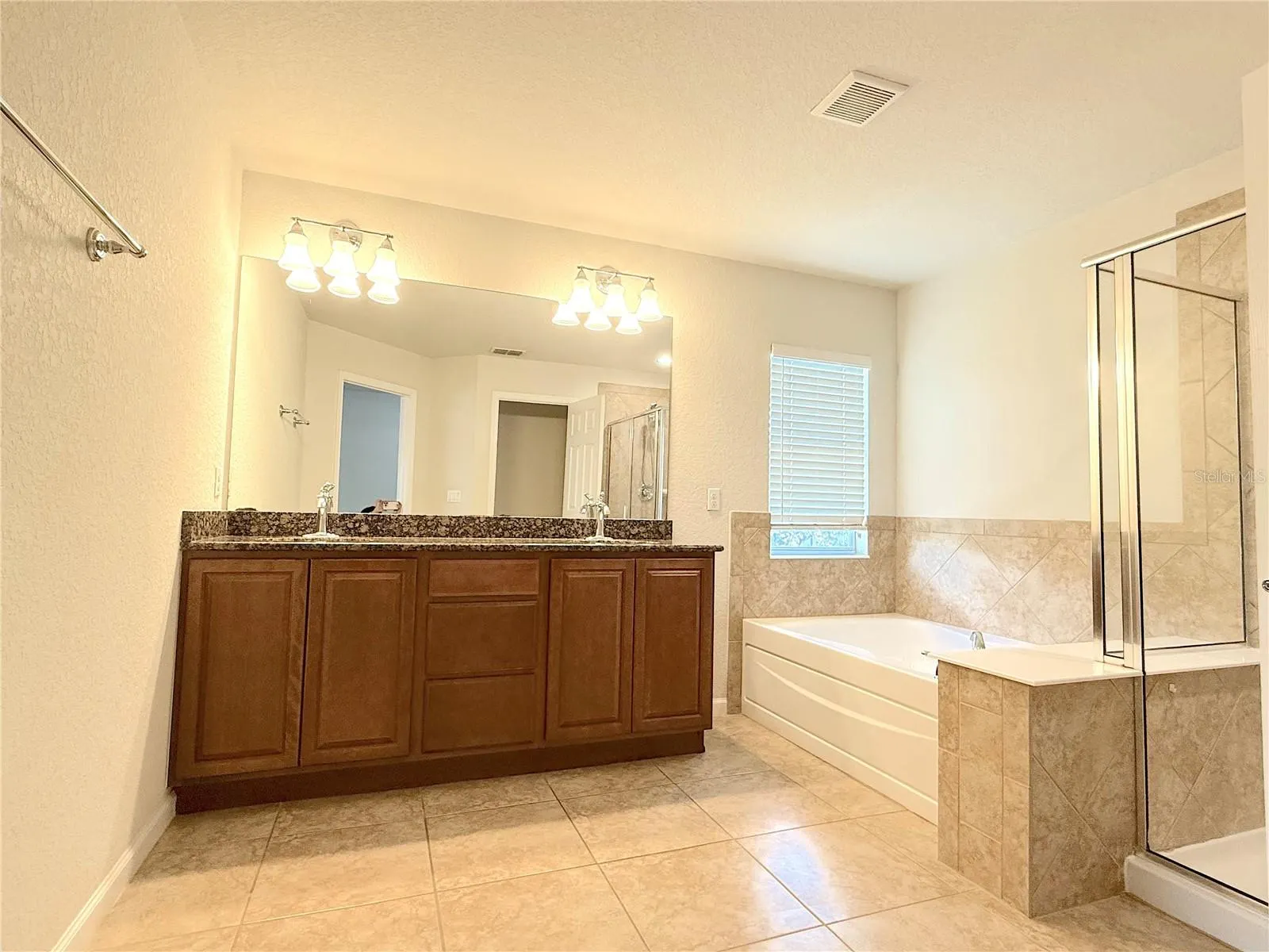 11848 ZELKOVA LN
