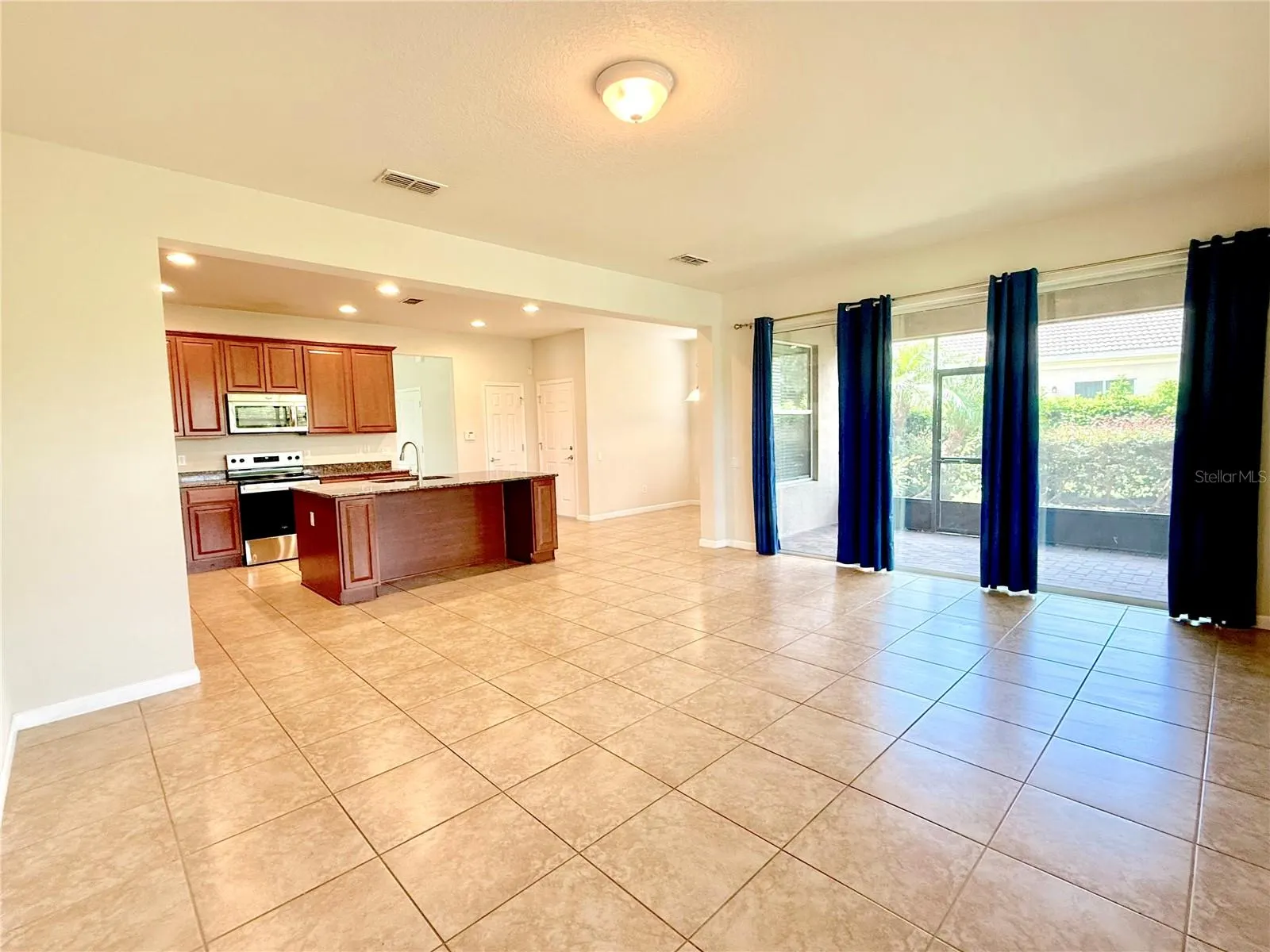 11848 ZELKOVA LN