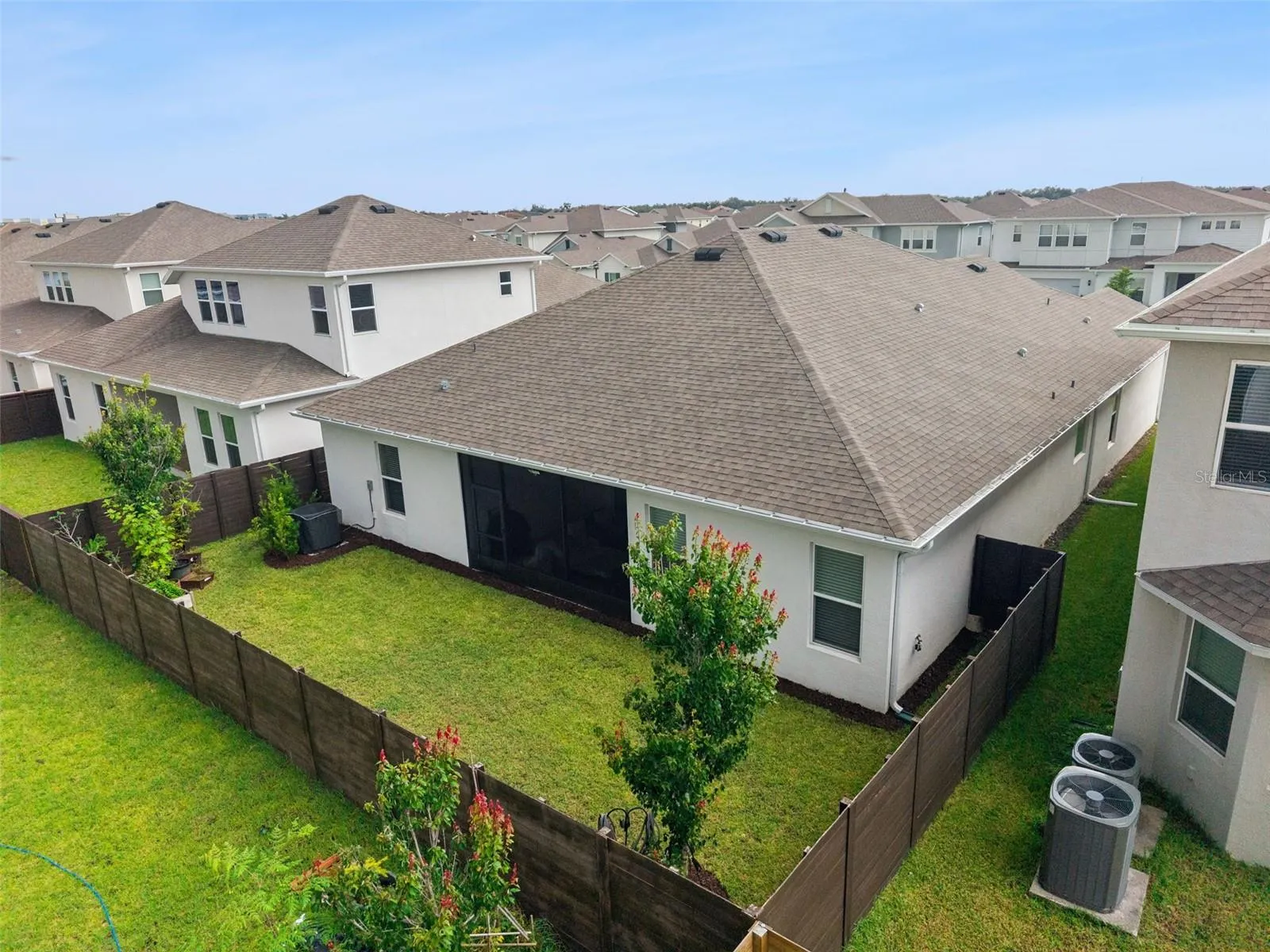 19053 BLUELEAF ST