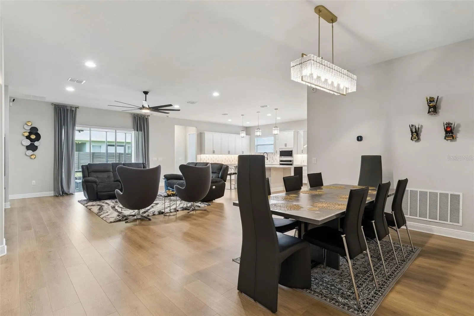 19053 BLUELEAF ST