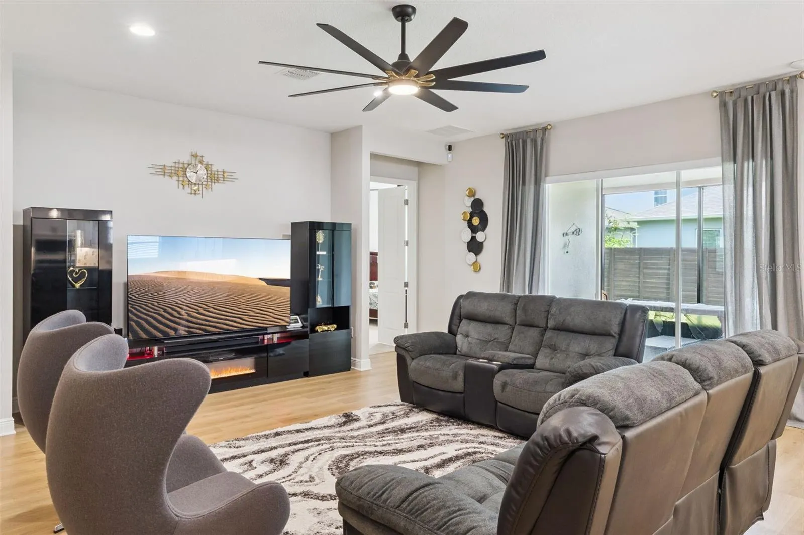 19053 BLUELEAF ST