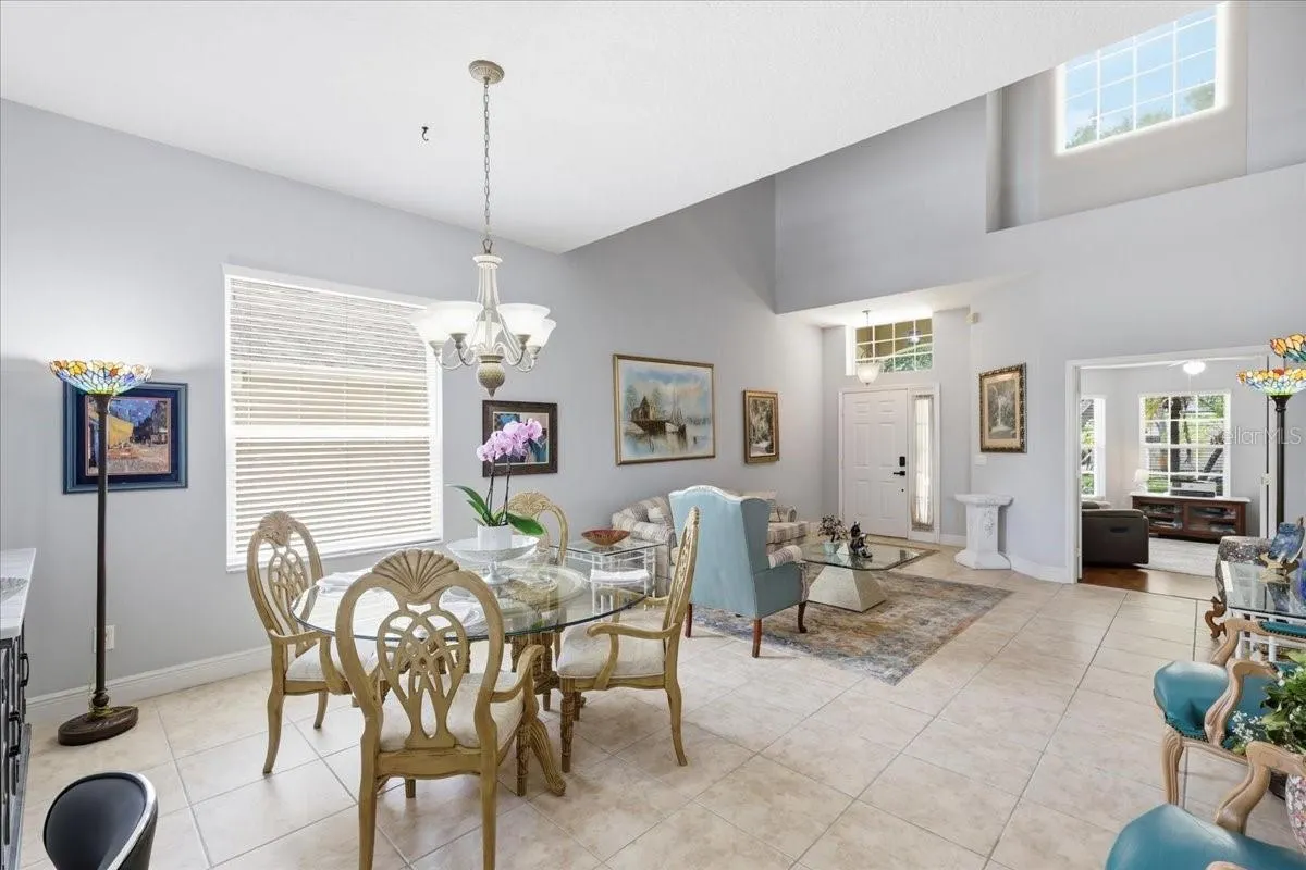 5011 CORTO DR