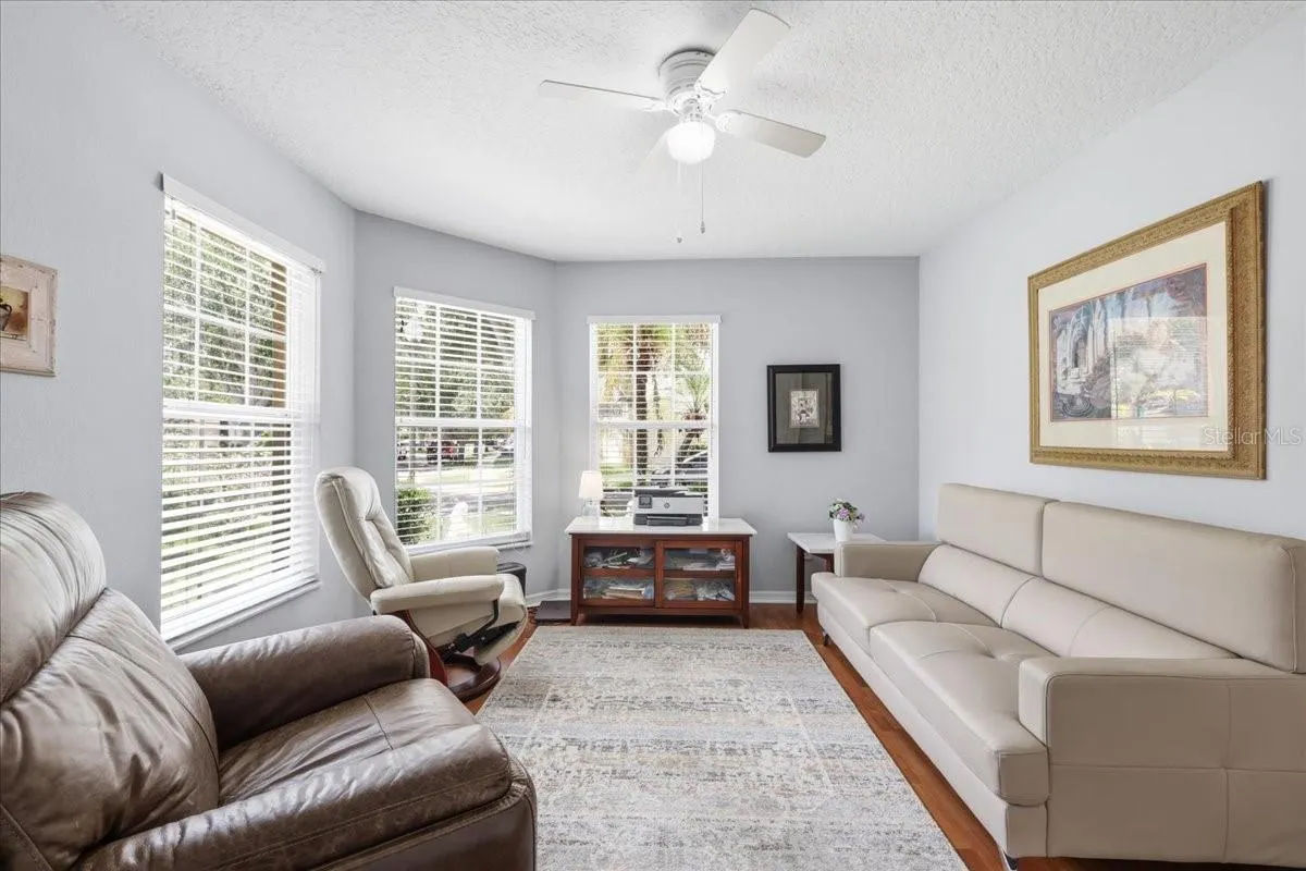 5011 CORTO DR