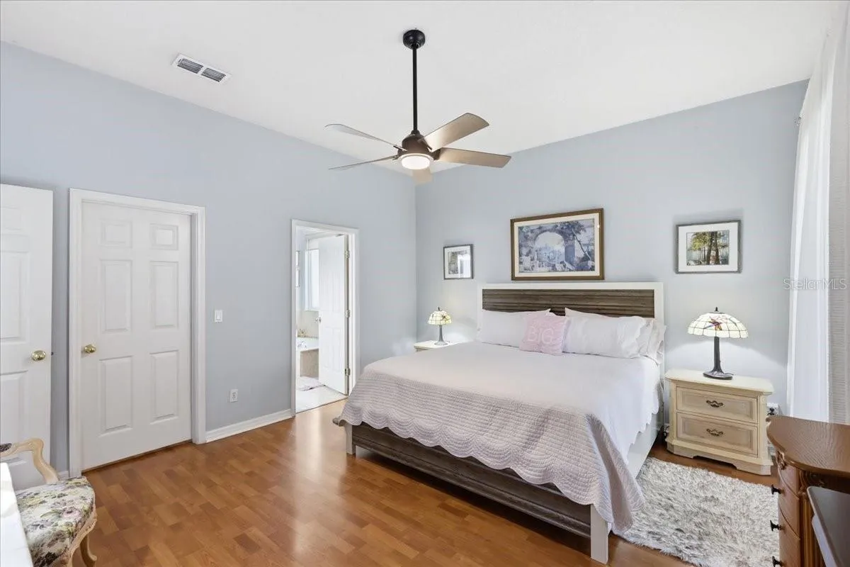 5011 CORTO DR