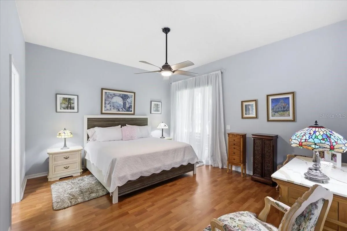 5011 CORTO DR