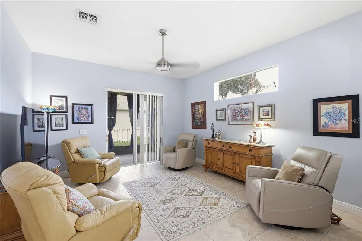 5011 CORTO DR