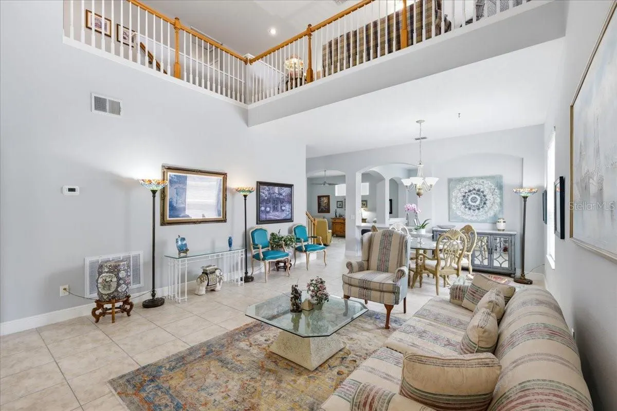 5011 CORTO DR