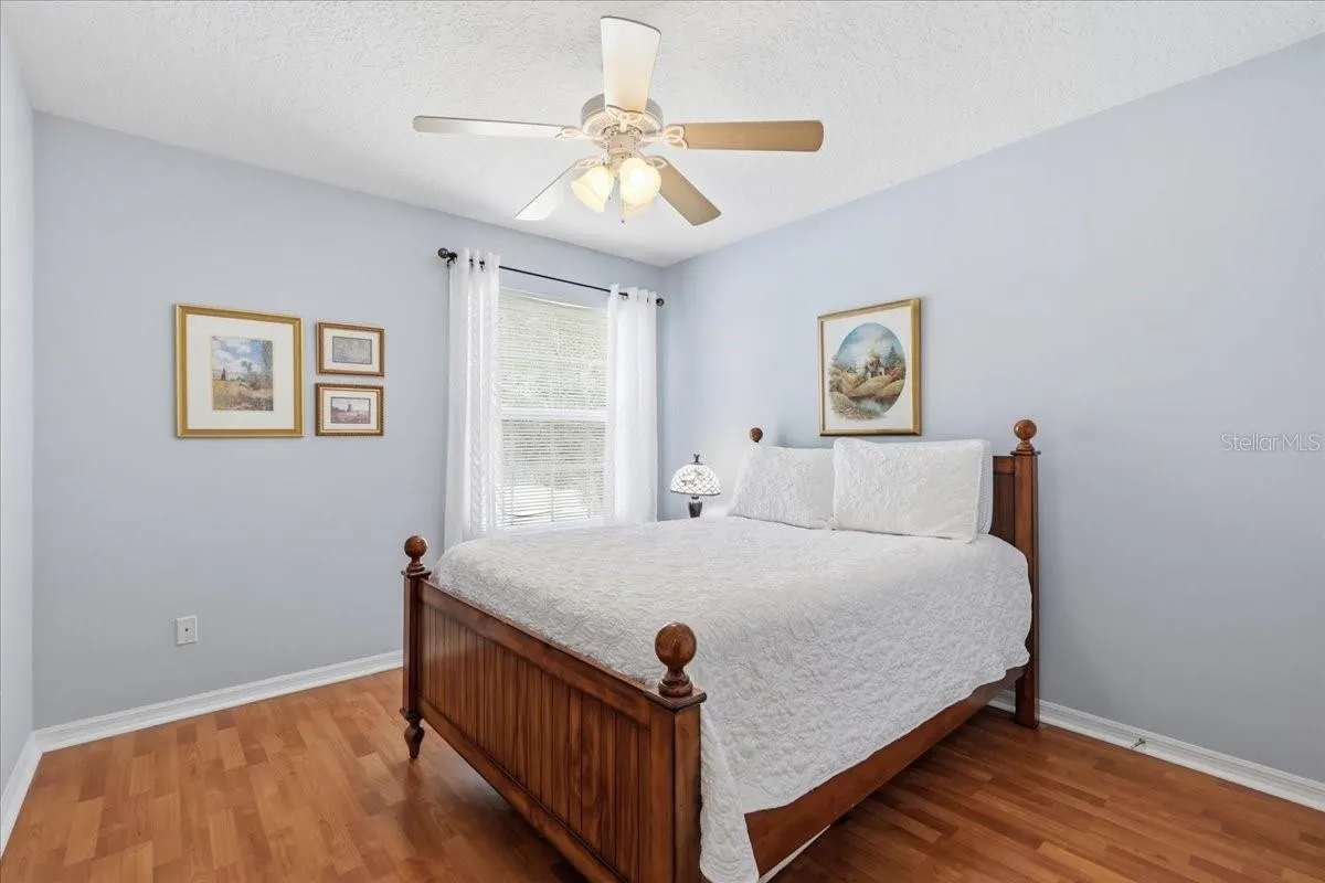 5011 CORTO DR