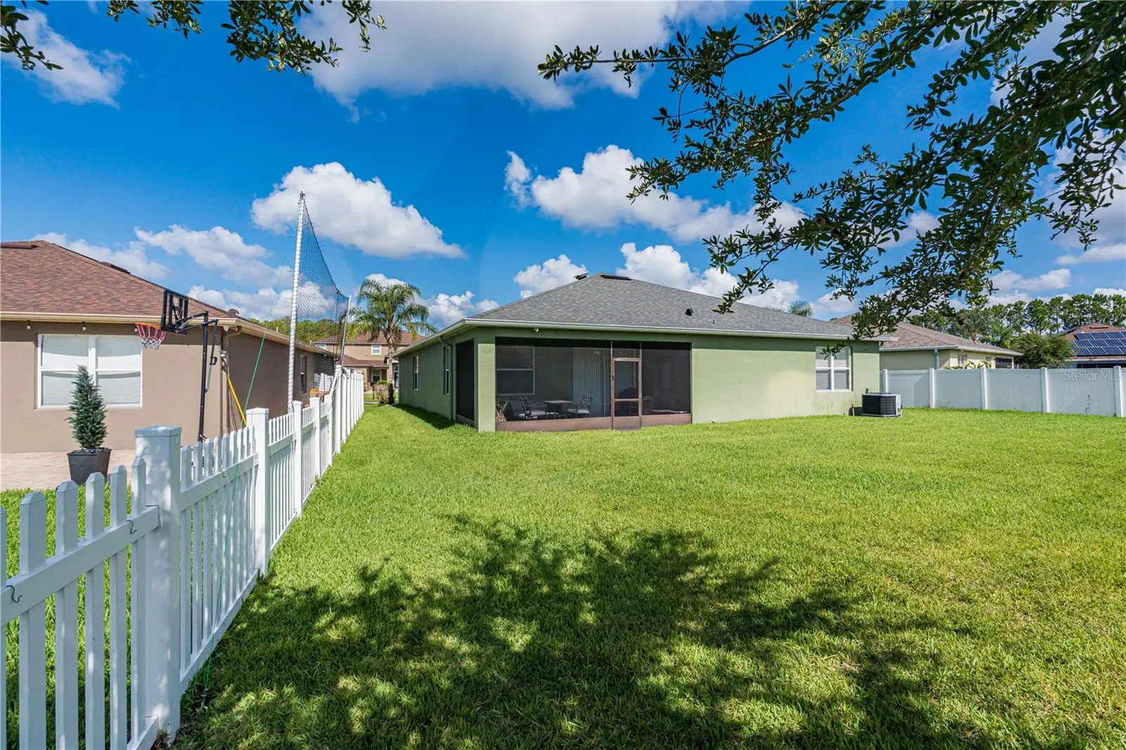 2317 CROSSTON CIR
