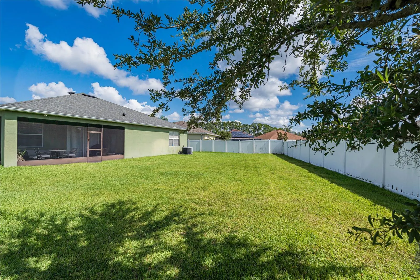 2317 CROSSTON CIR
