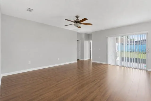 2317 CROSSTON CIR