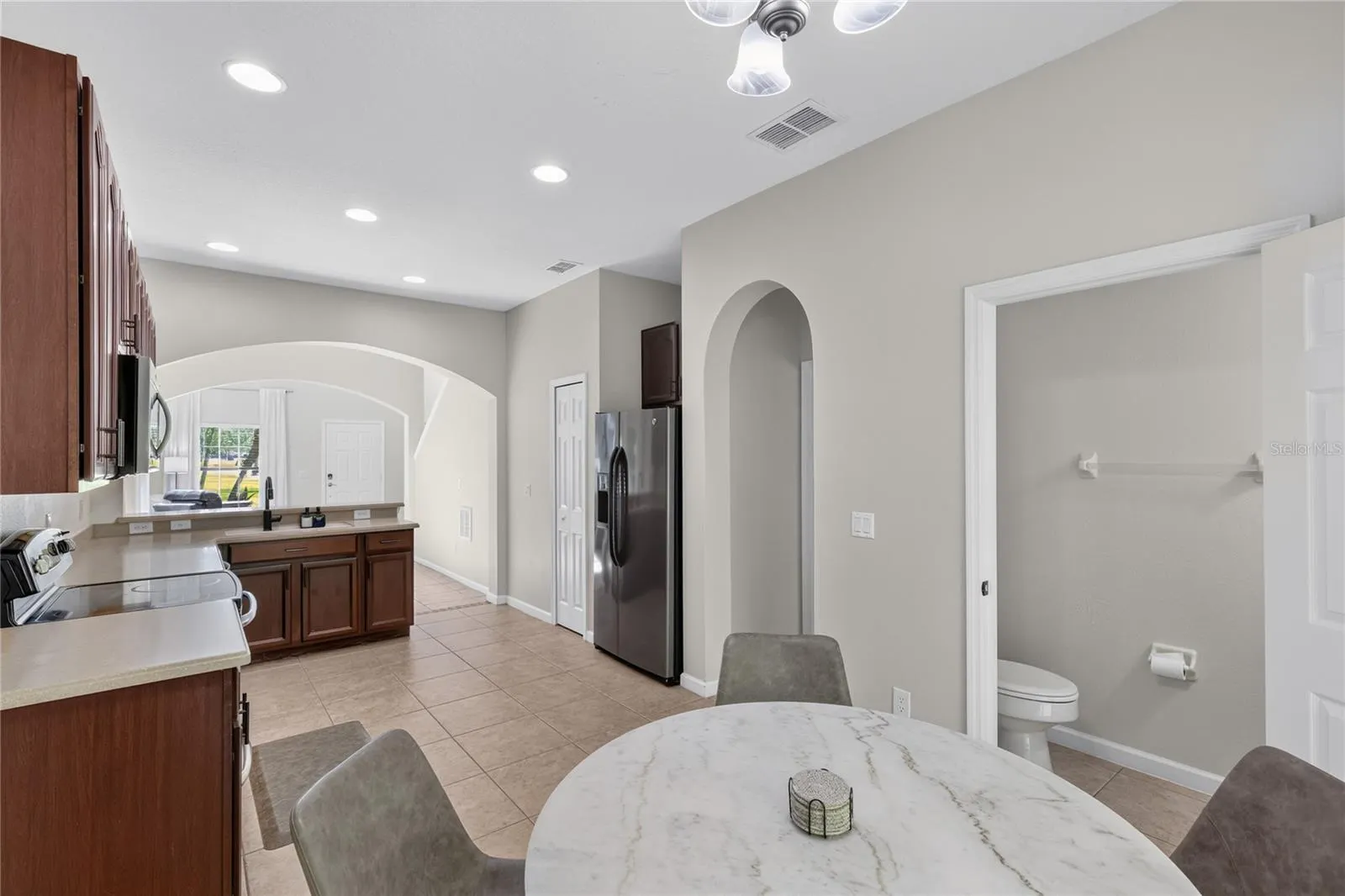 10212 PARK COMMONS DR