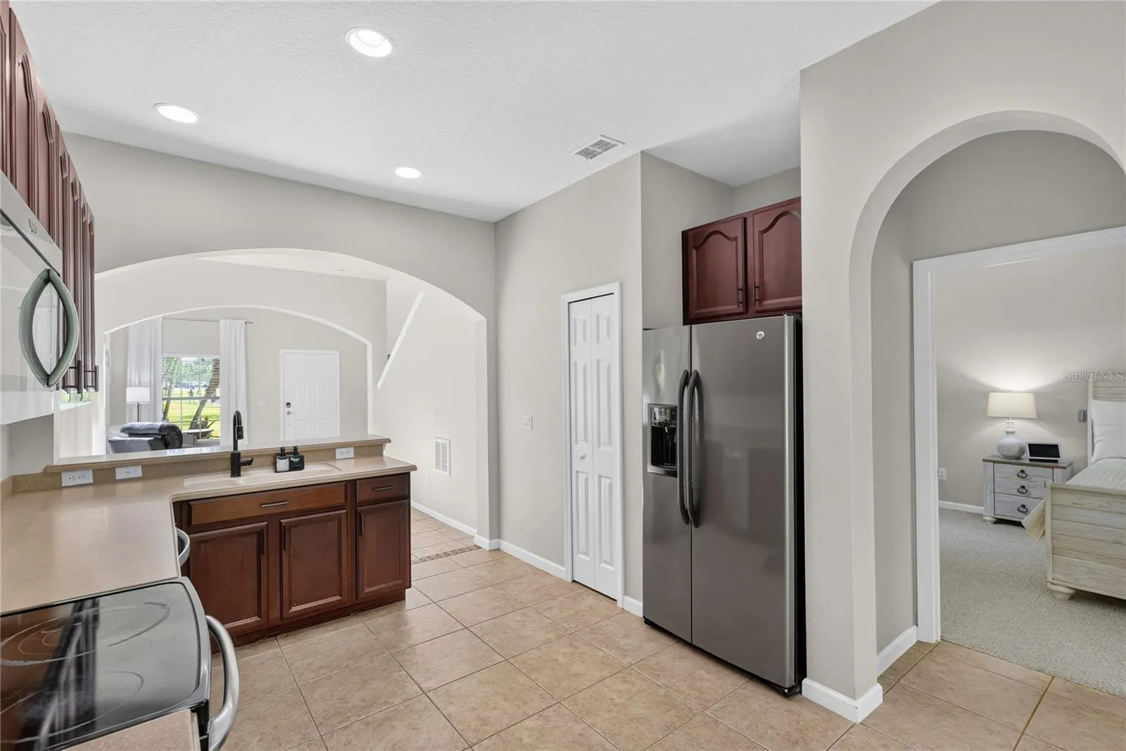 10212 PARK COMMONS DR