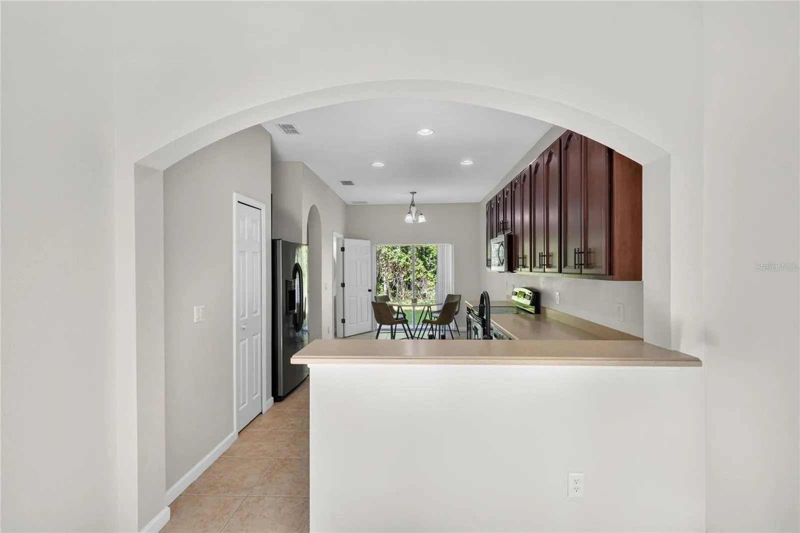 10212 PARK COMMONS DR