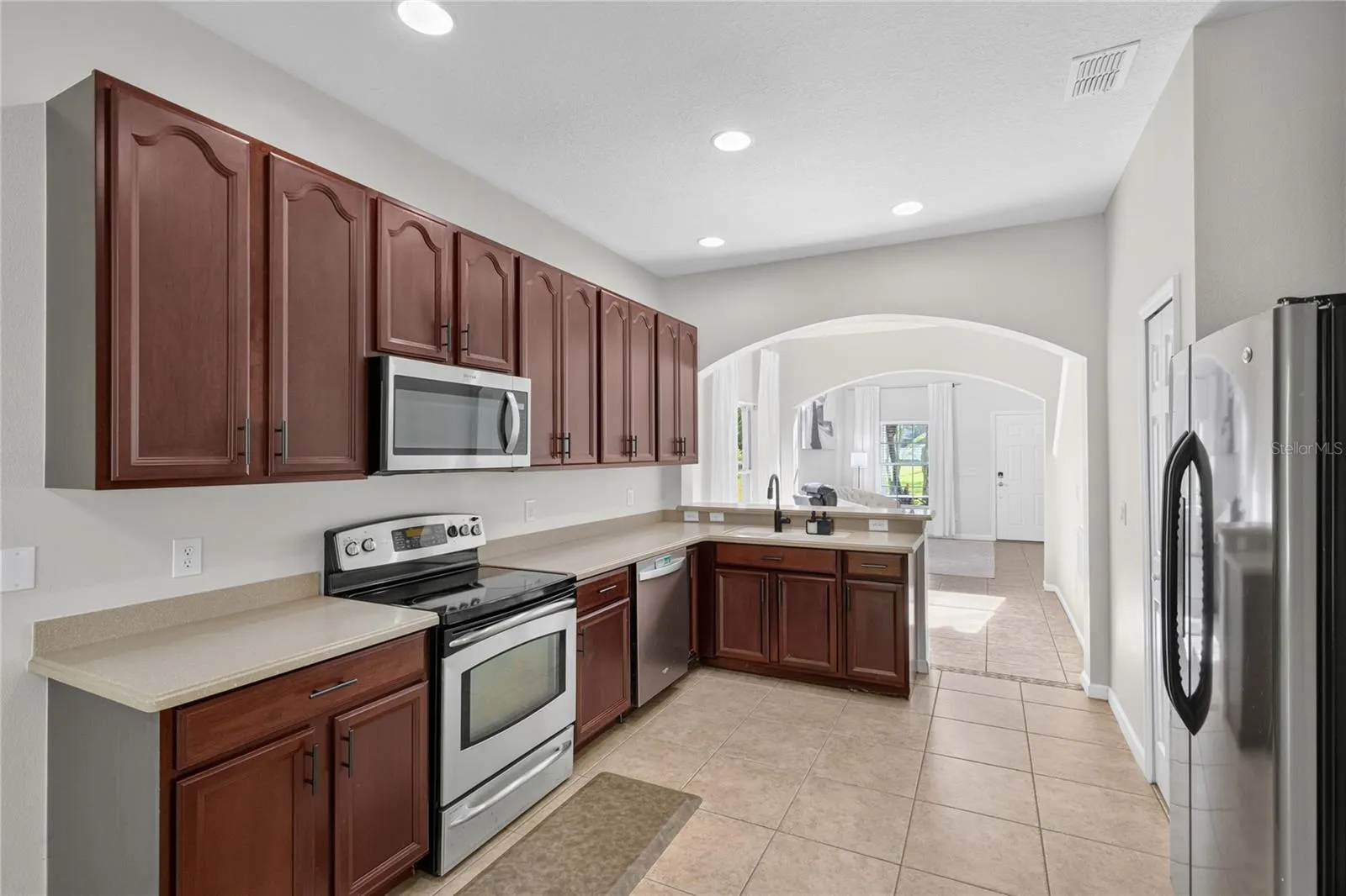 10212 PARK COMMONS DR