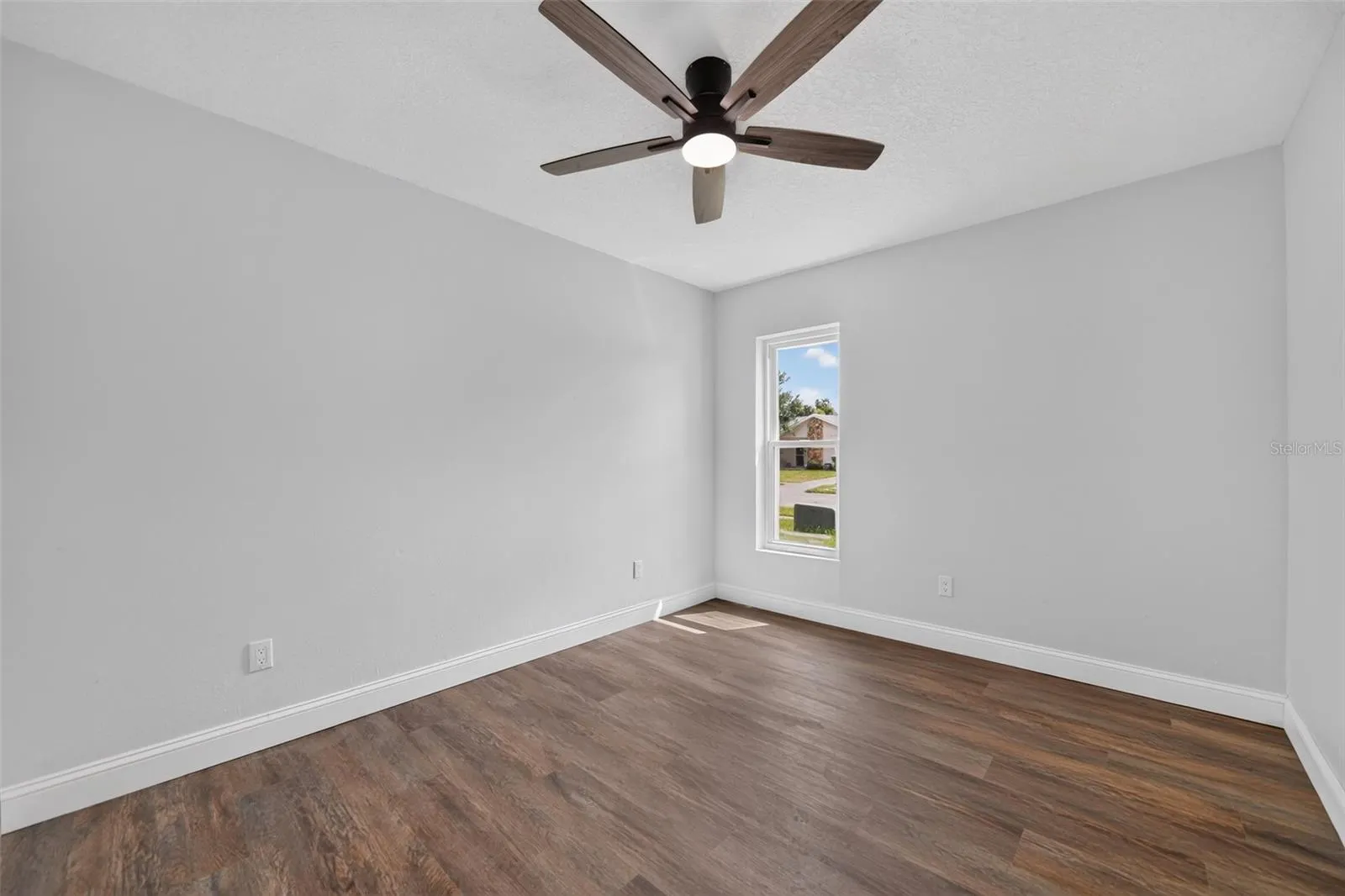 12100 CAROLINA WOODS LN