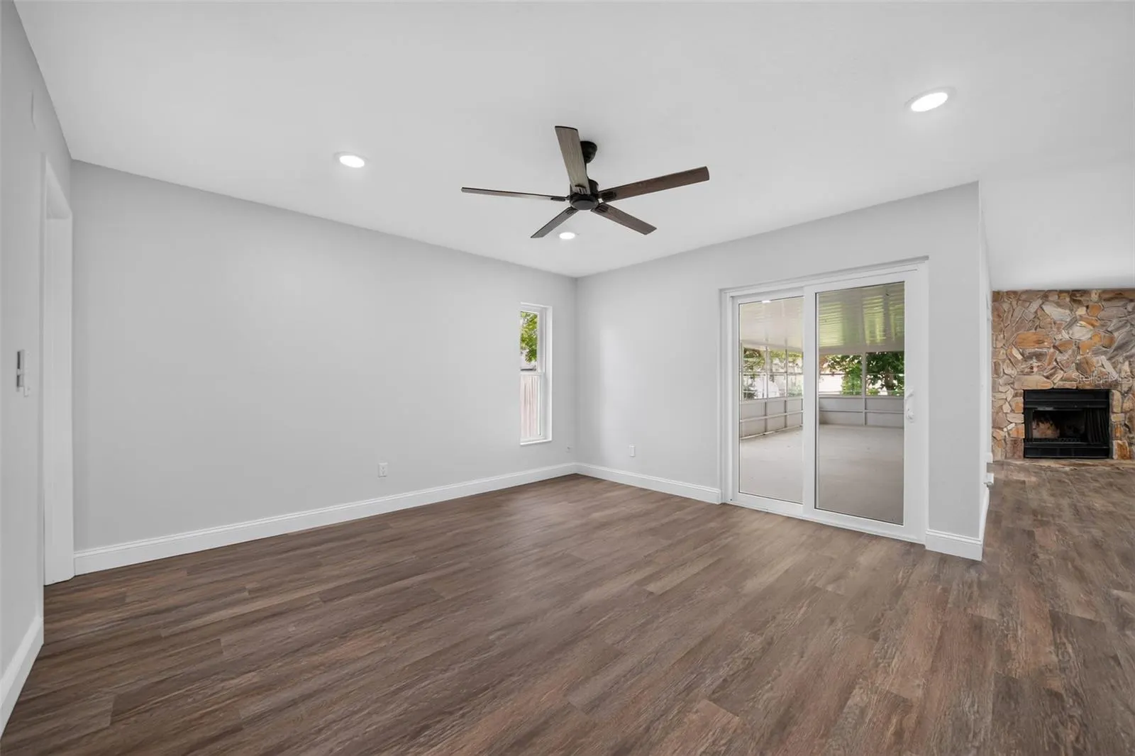 12100 CAROLINA WOODS LN