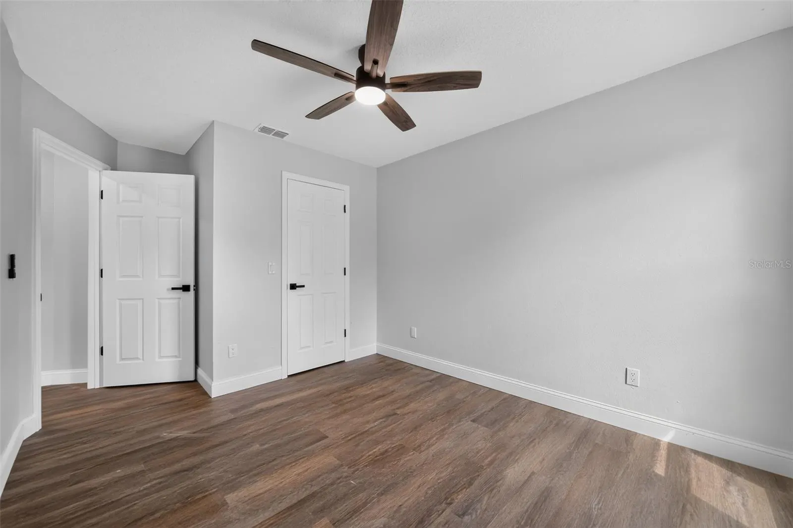 12100 CAROLINA WOODS LN