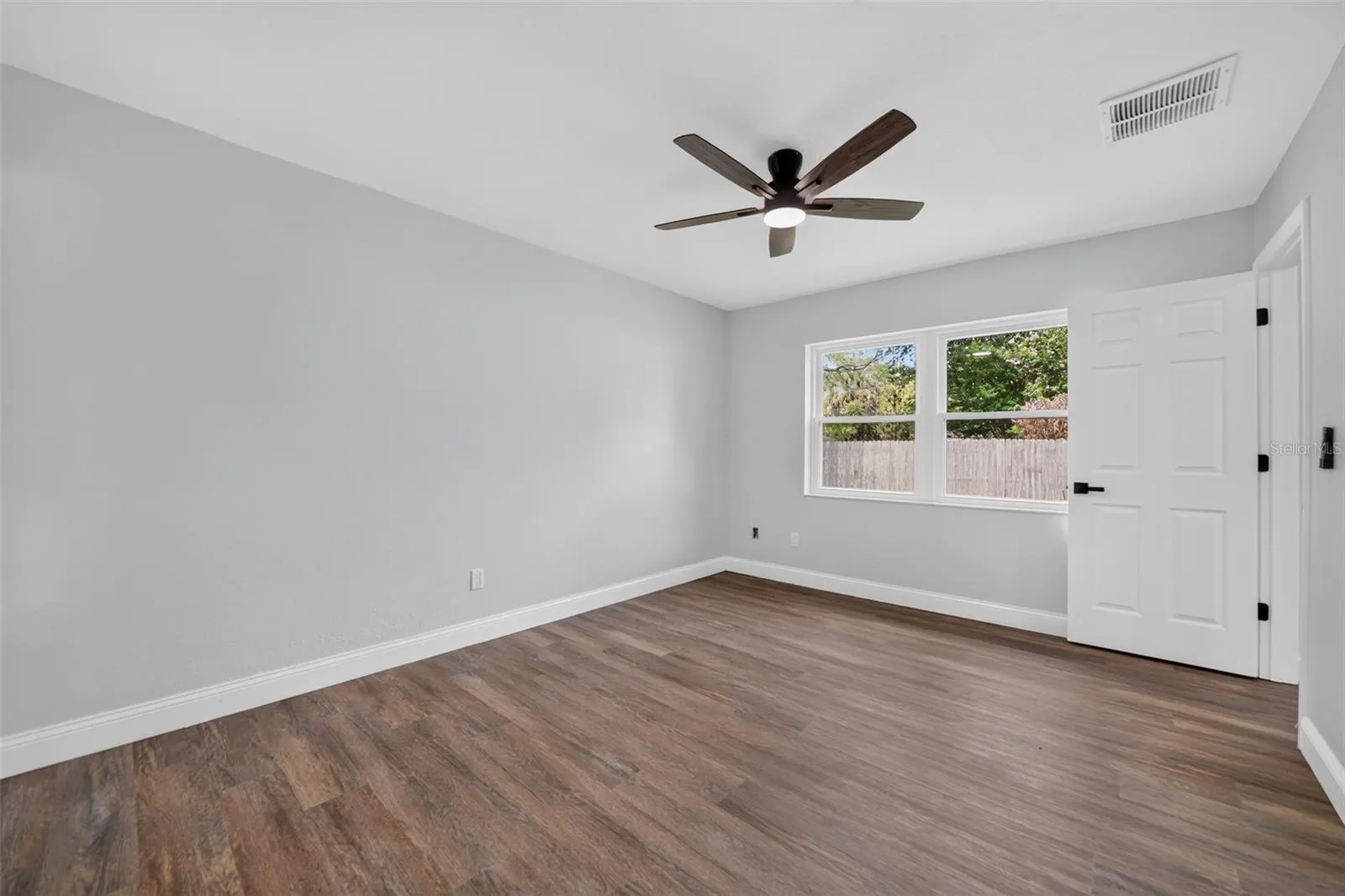 12100 CAROLINA WOODS LN