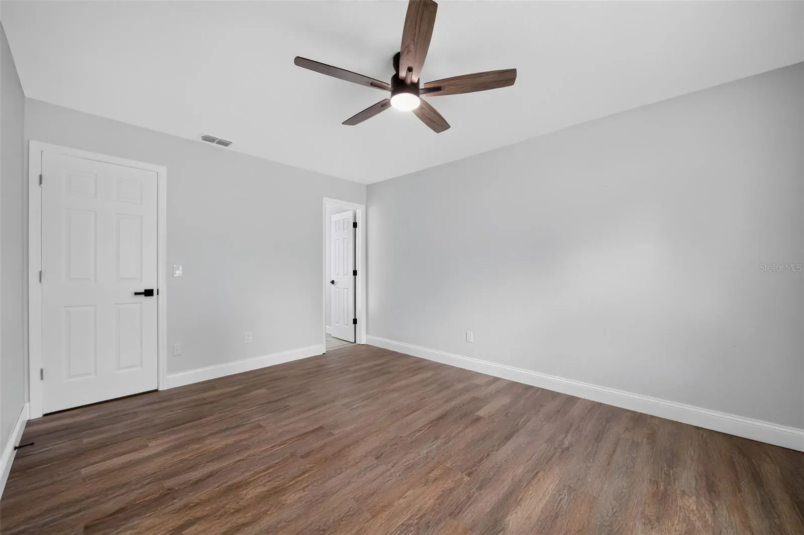 12100 CAROLINA WOODS LN