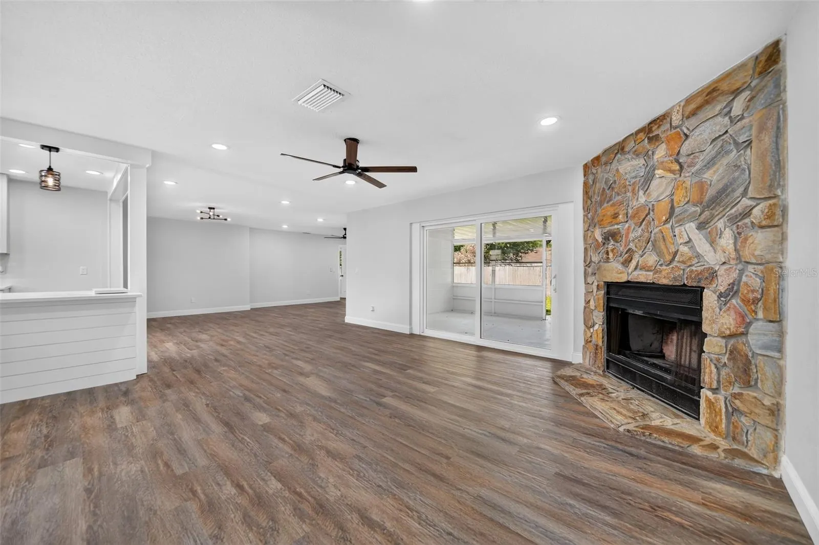 12100 CAROLINA WOODS LN