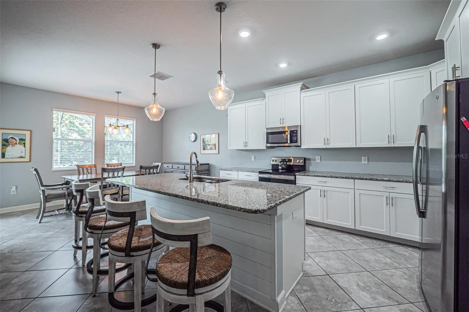 10174 LOVEGRASS LN